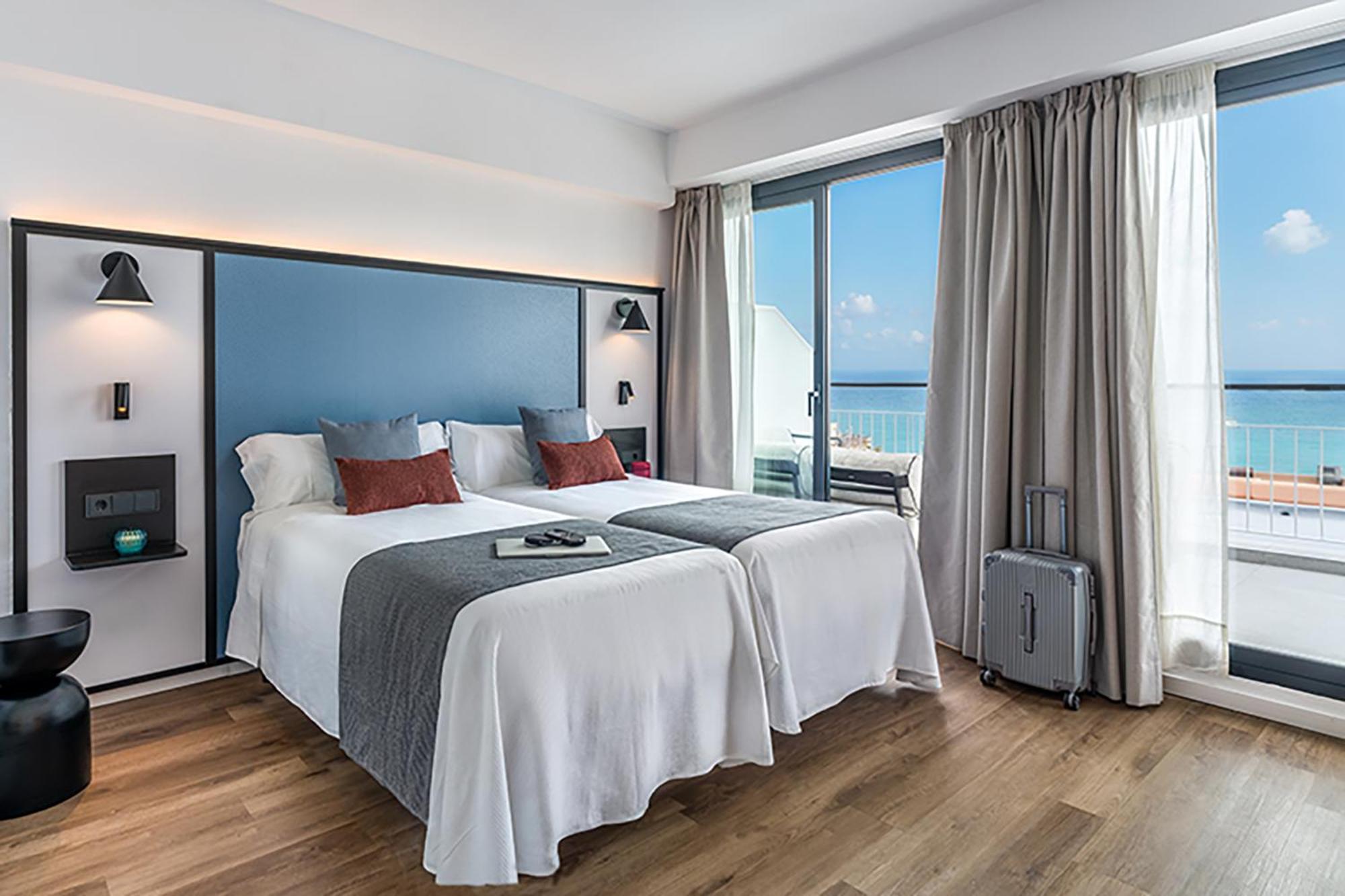 Superior Twin Room Sea View