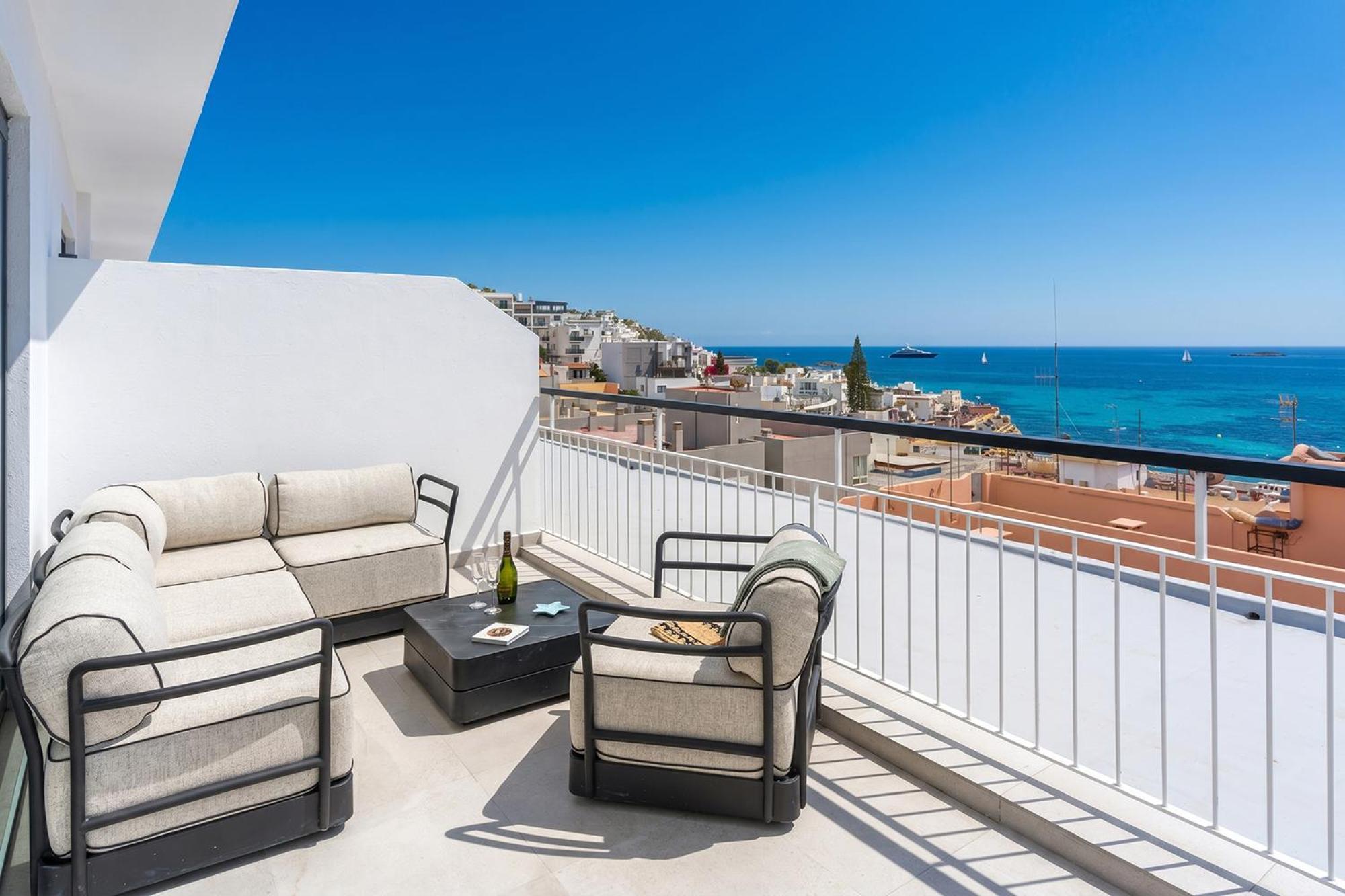 Superior Twin Room Sea View