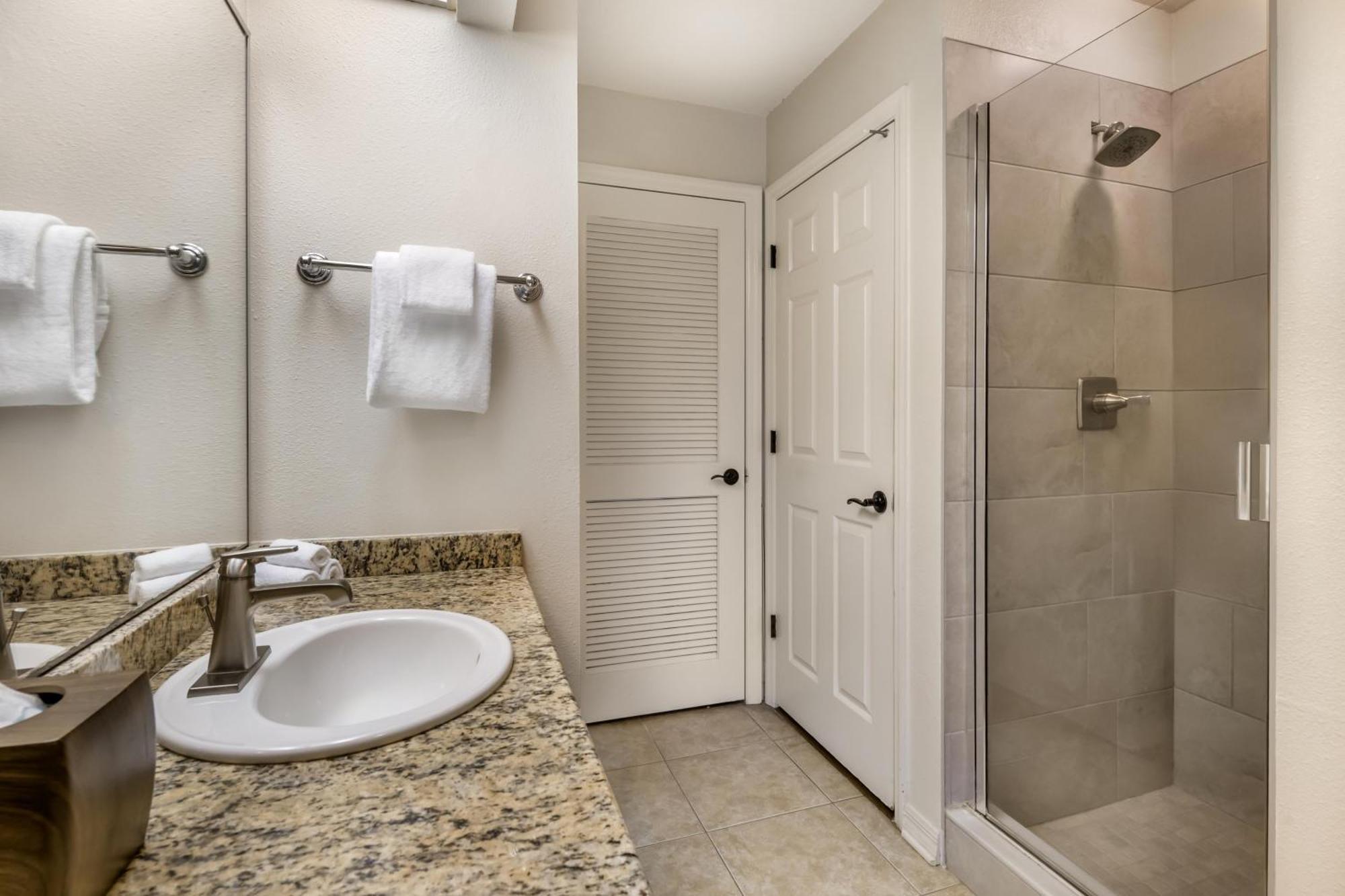One-Bedroom Deluxe Suite Two Double Beds Golf Course View
