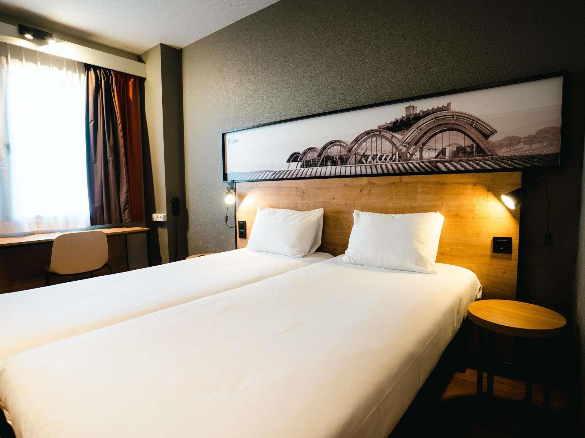 Standard Room Two Single Beds