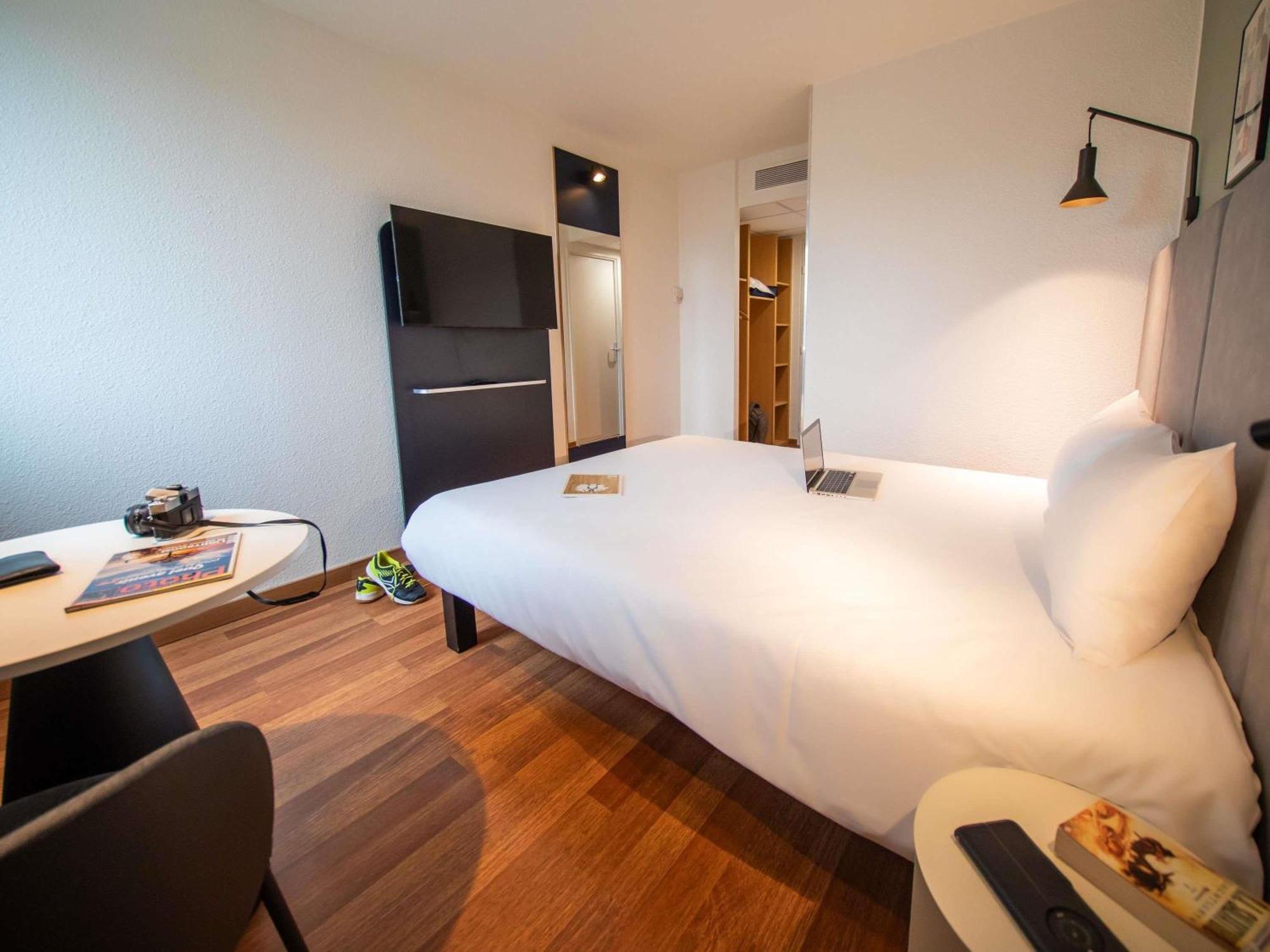 Standard Room One Single Bed