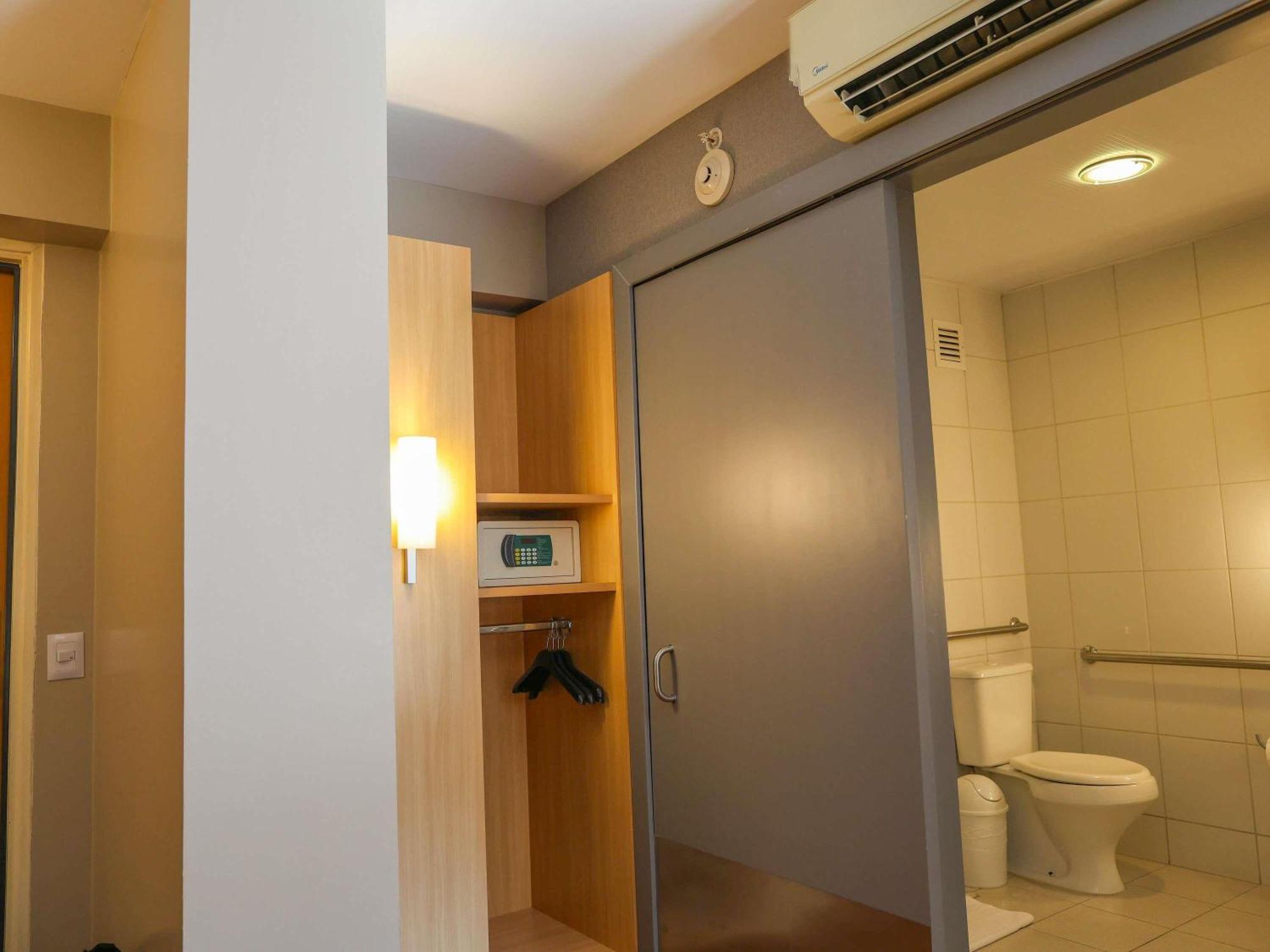 Standard Double Room Disability Access