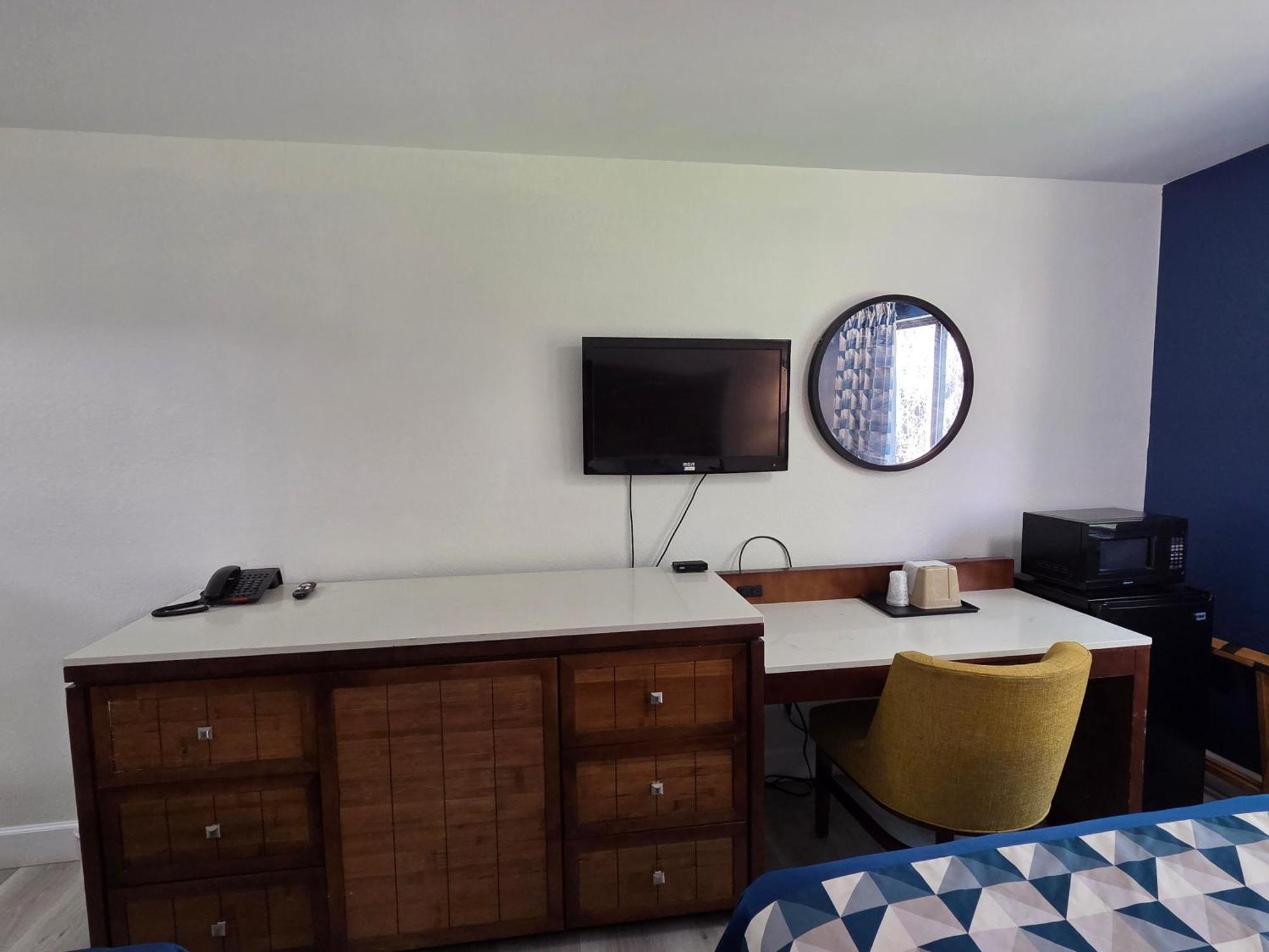 Economy  Double Room - Non-Smoking