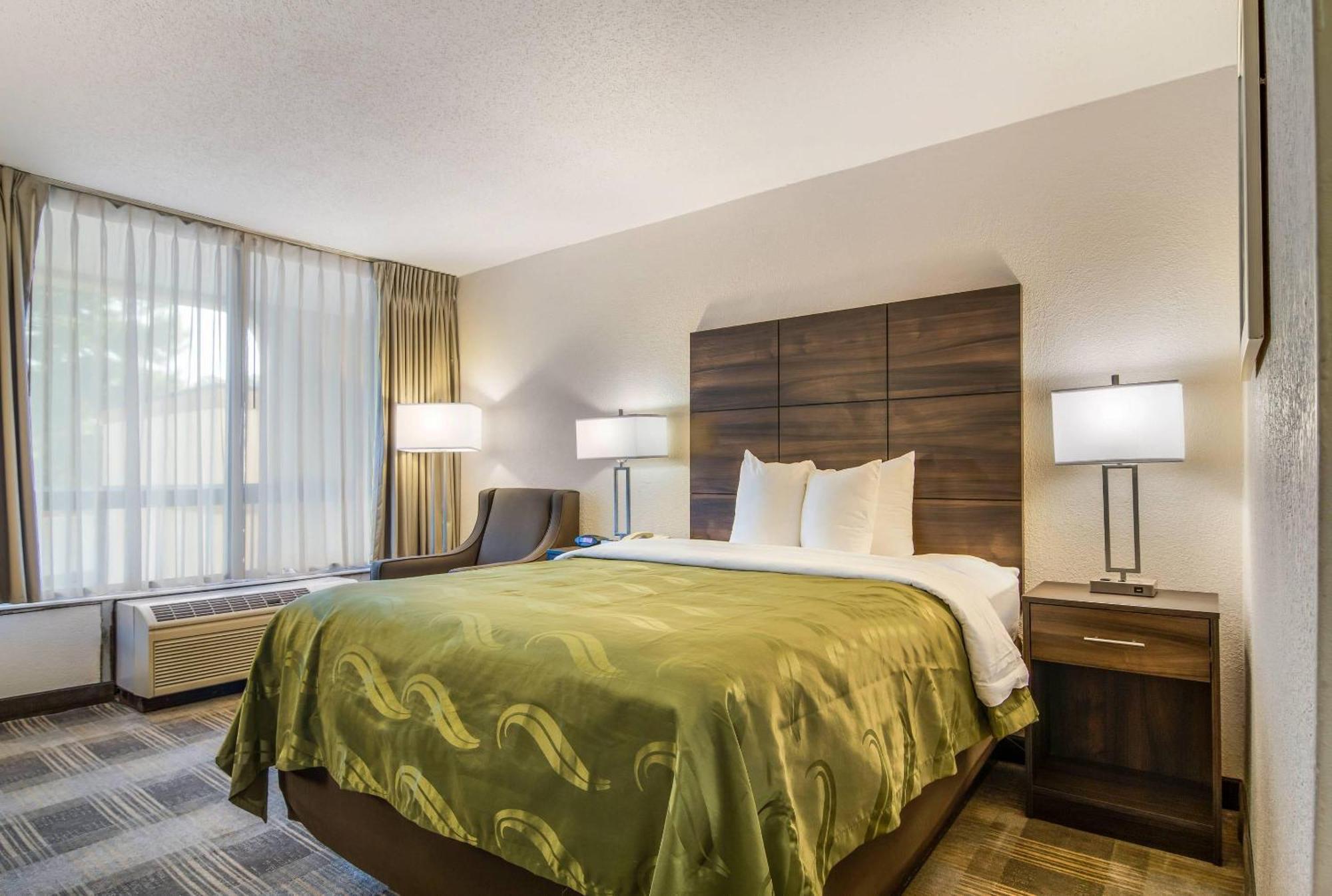 Queen Room