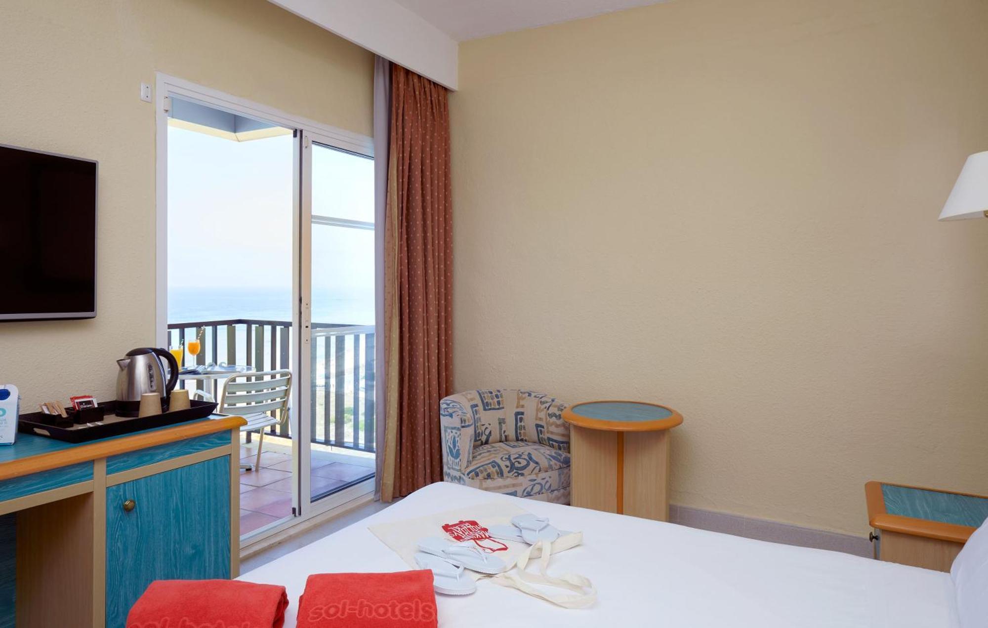 Double or Twin Room Front Sea View,1771710318:JPEG