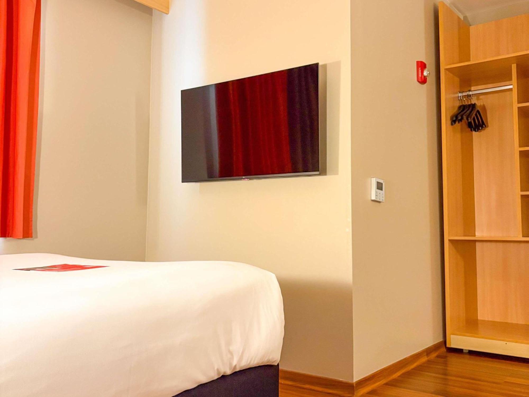 Standard Double Room Disability Access
