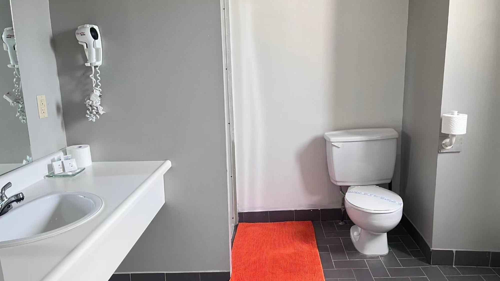 Queen Room Private Bathroom