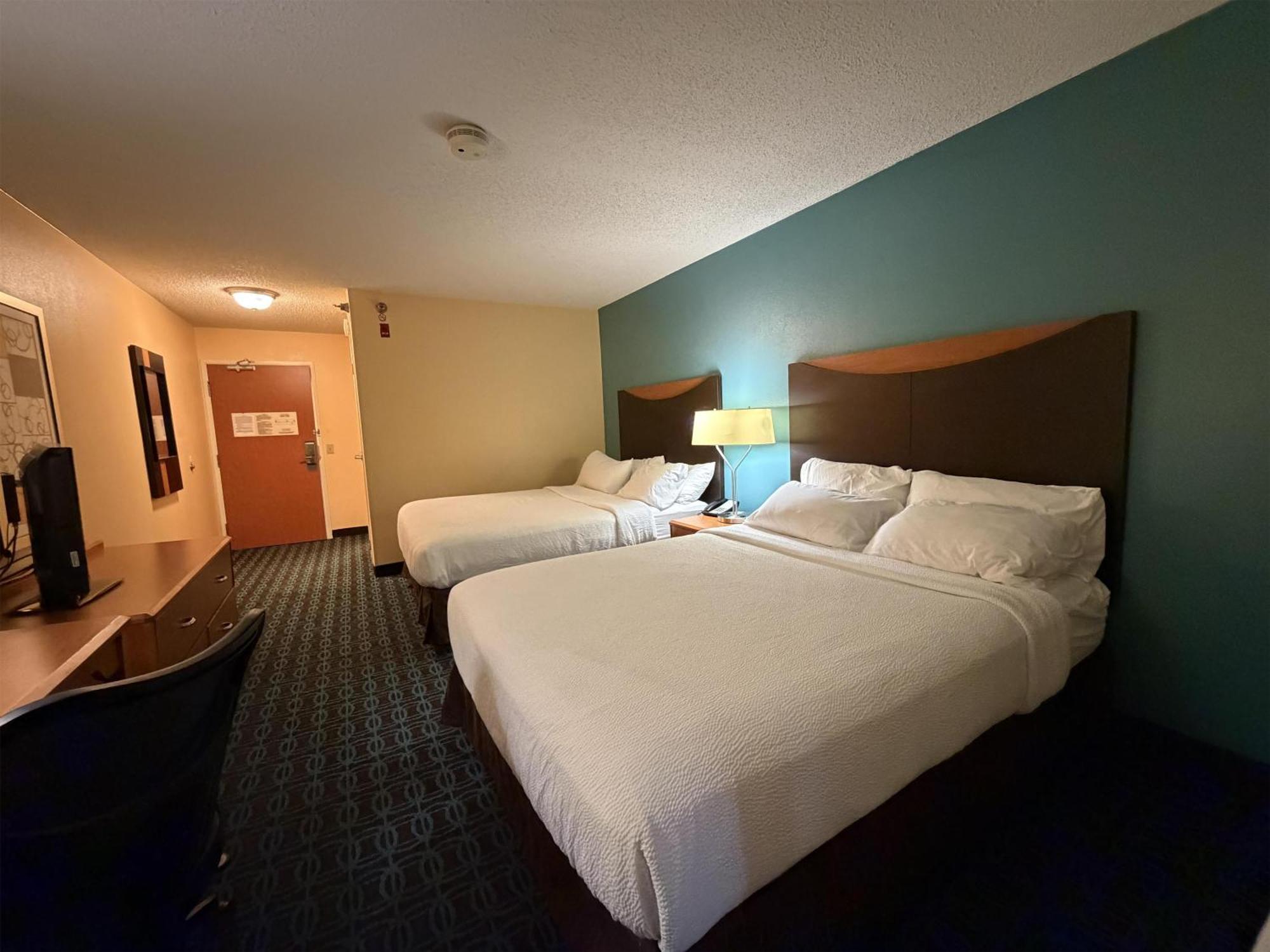 Queen Room with Two Queen Beds - Non-Smoking