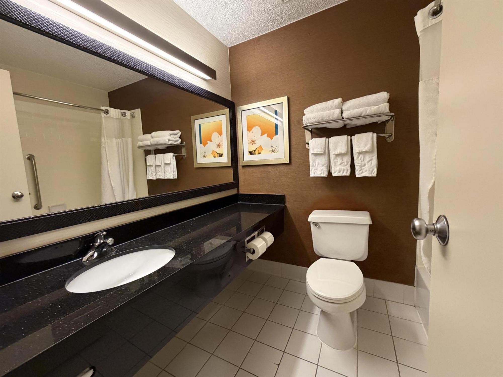 Queen Room with Two Queen Beds - Disability Access/Non-Smoking