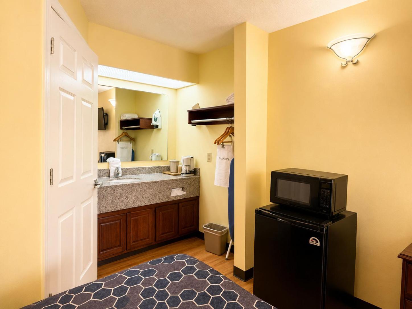 Double Room Two Double Beds Non-Smoking