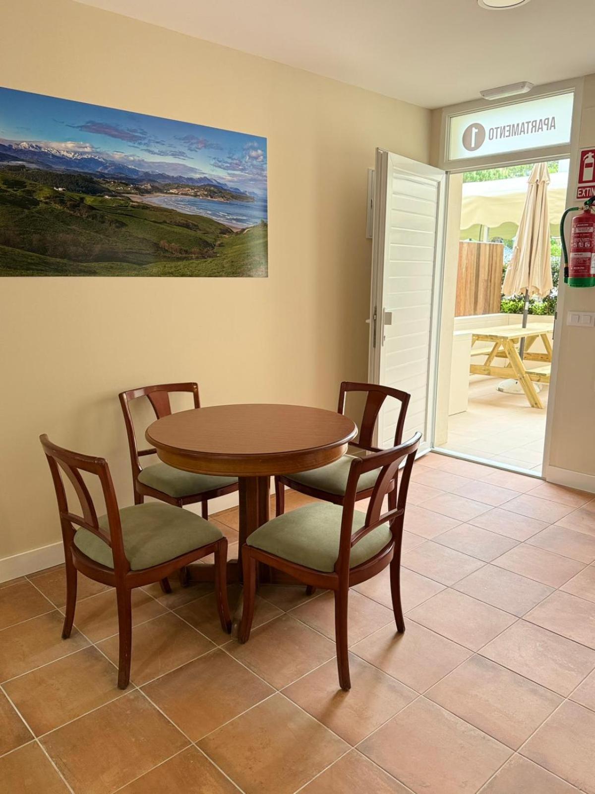 One-Bedroom Apartment Sea Side