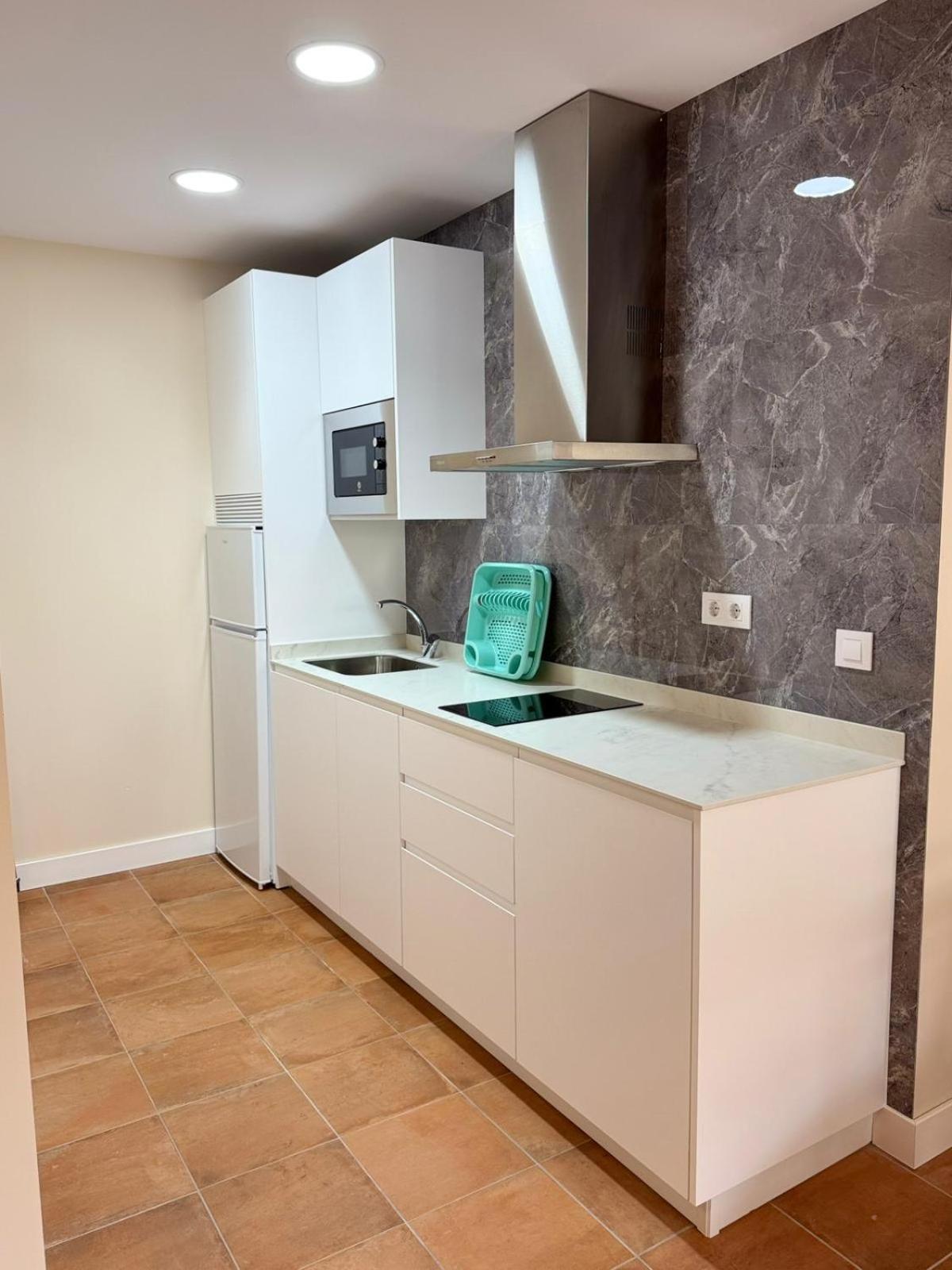 One-Bedroom Apartment Sea Side