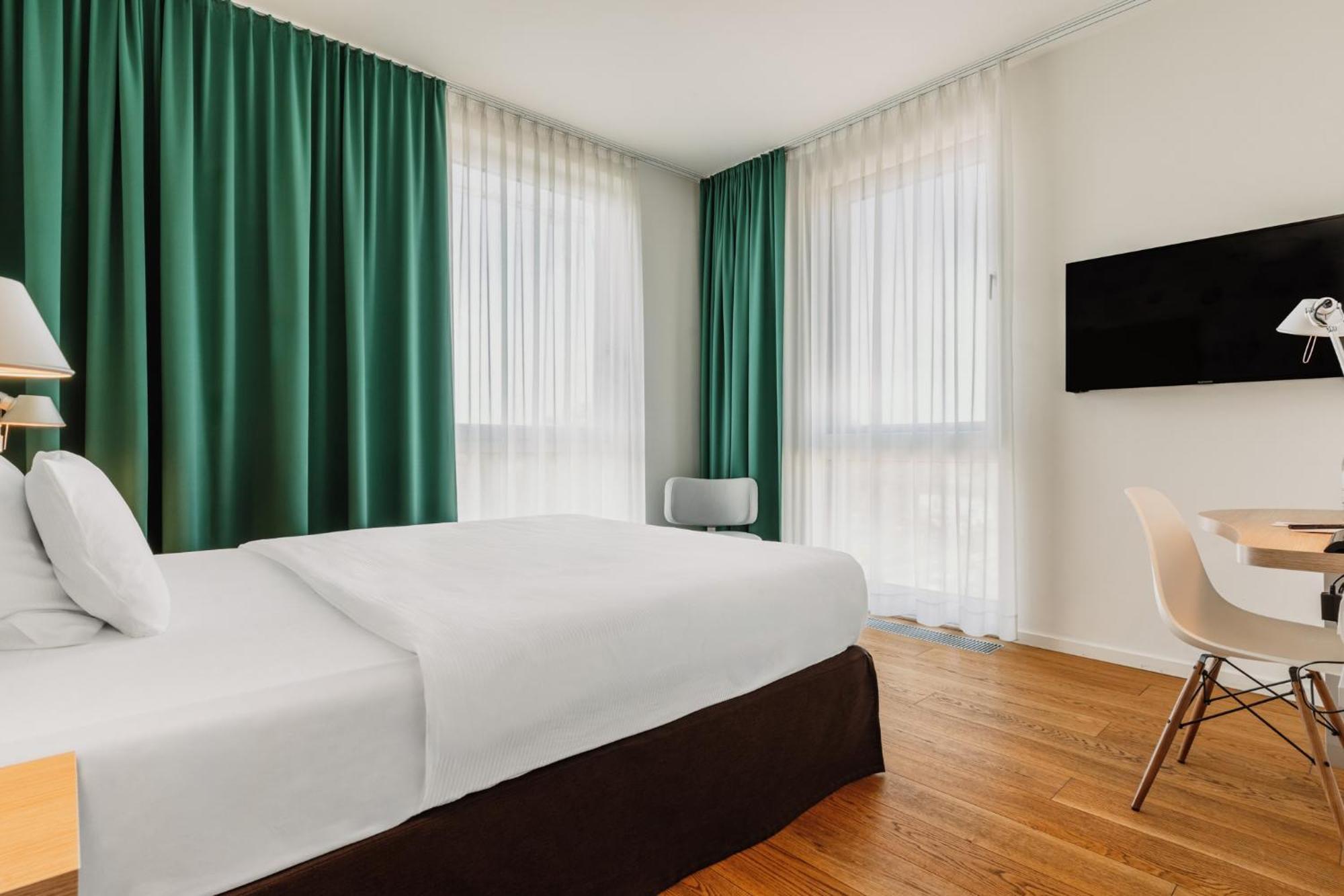 Single Room,1772354453:JPEG