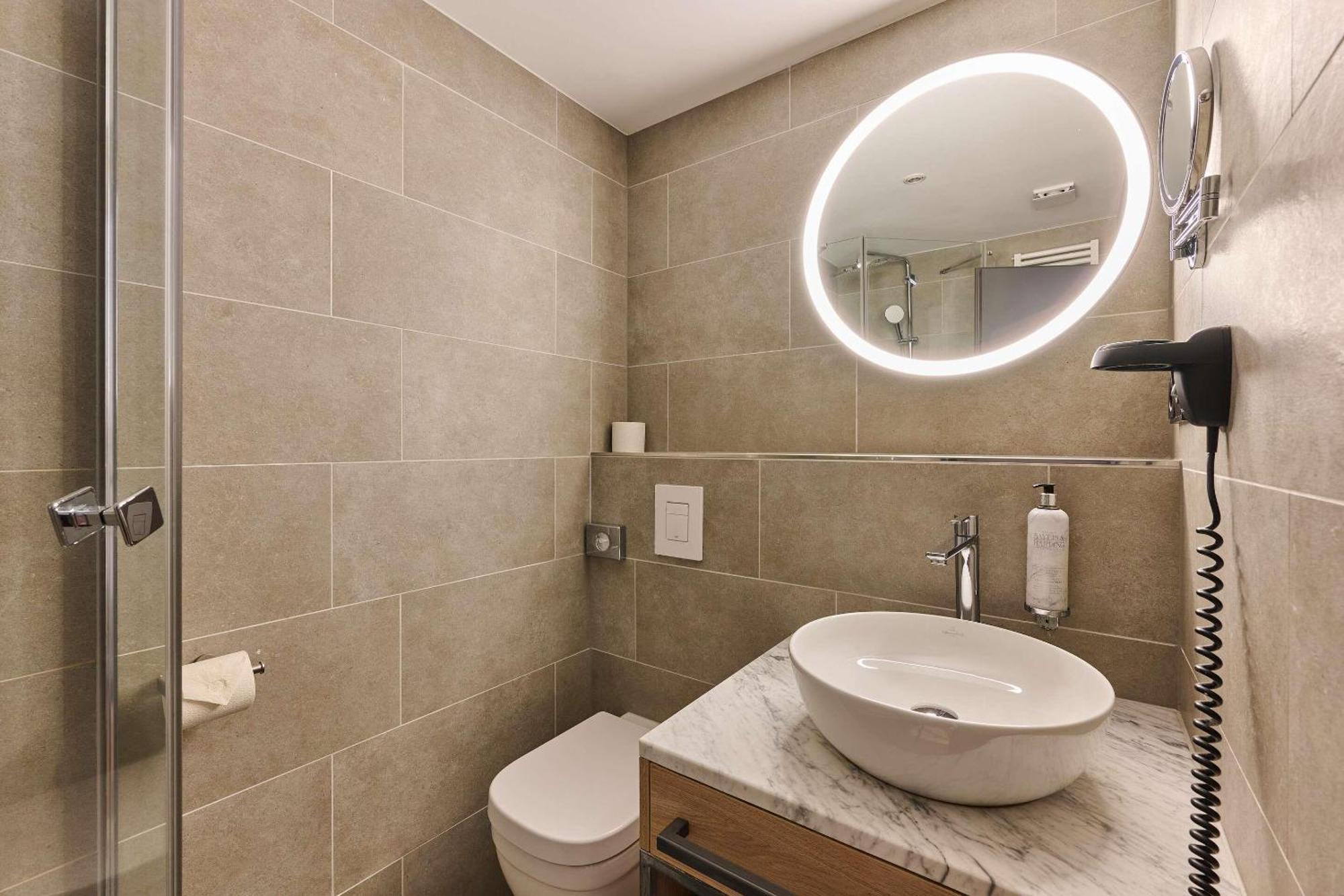 Twin Room Disability Access
