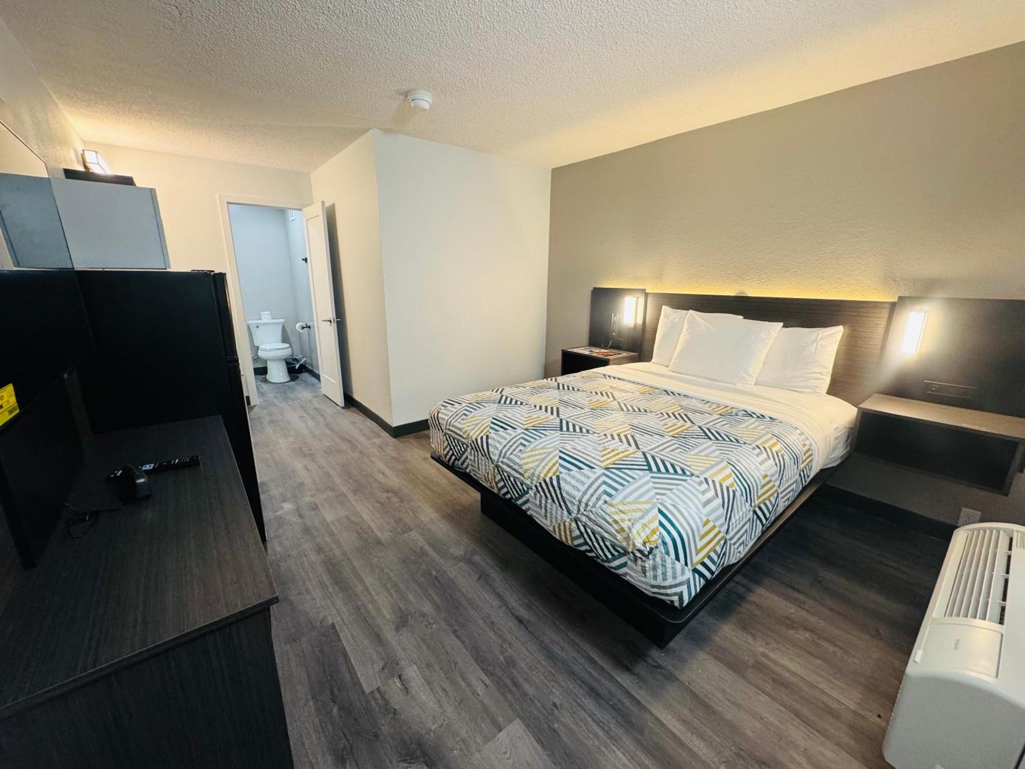 Queen Room