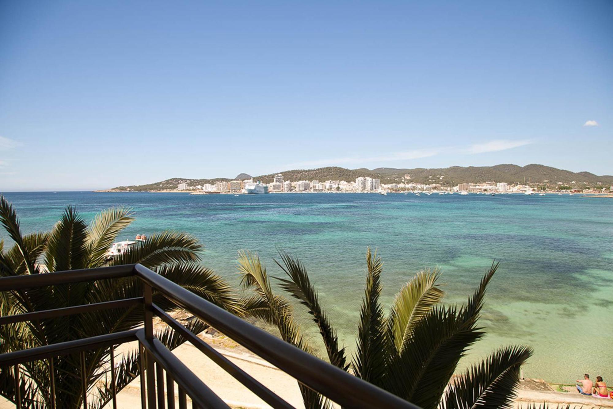 Twin Room Sea View