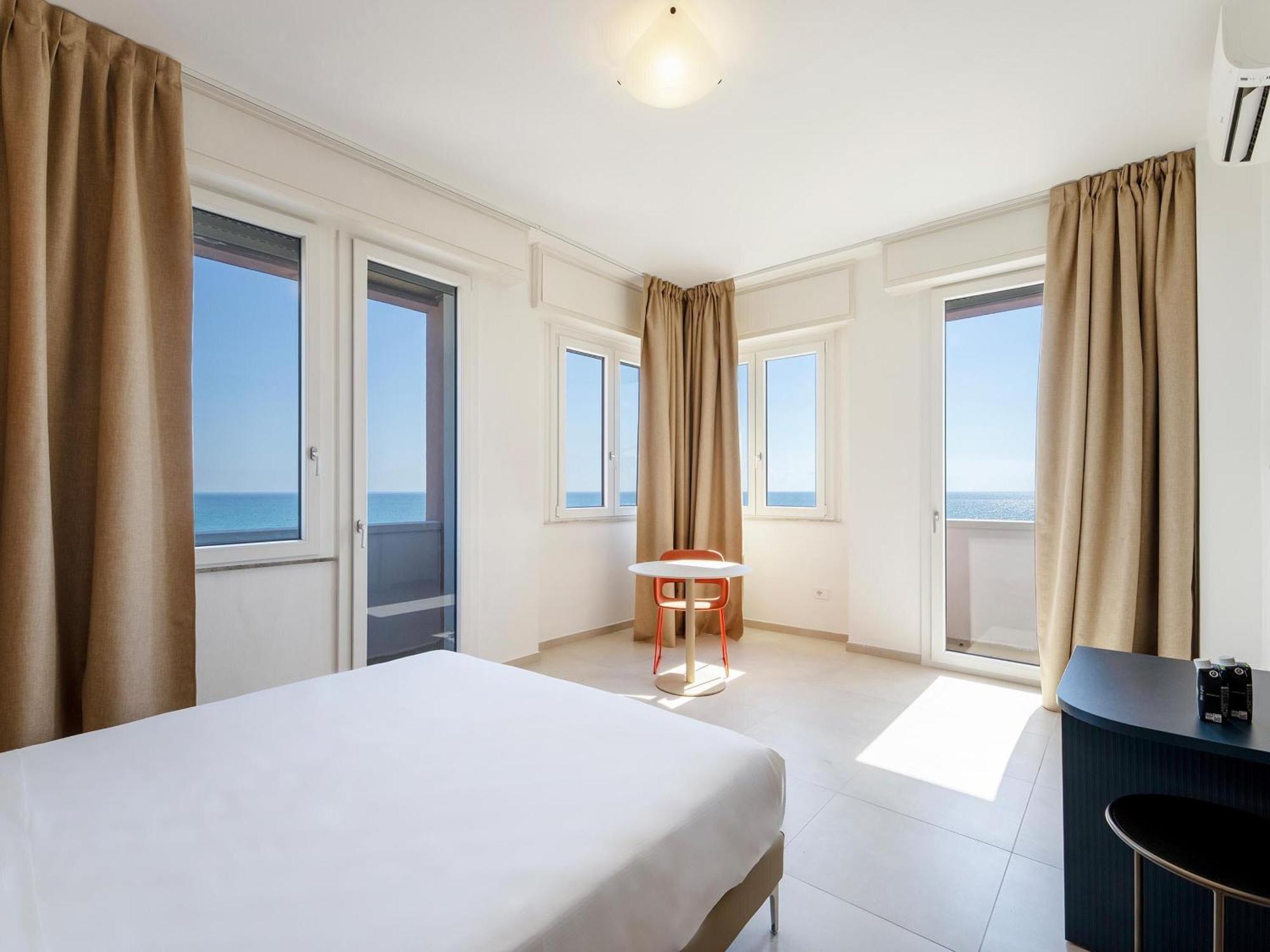 Triple Room with View