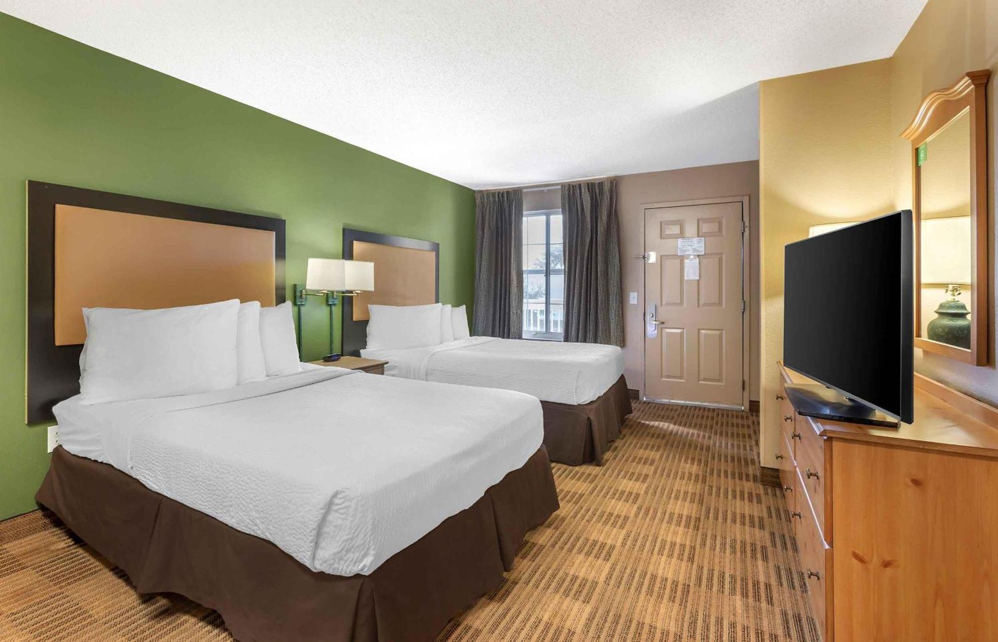 Studio with 2 Double Beds - Non-Smoking
