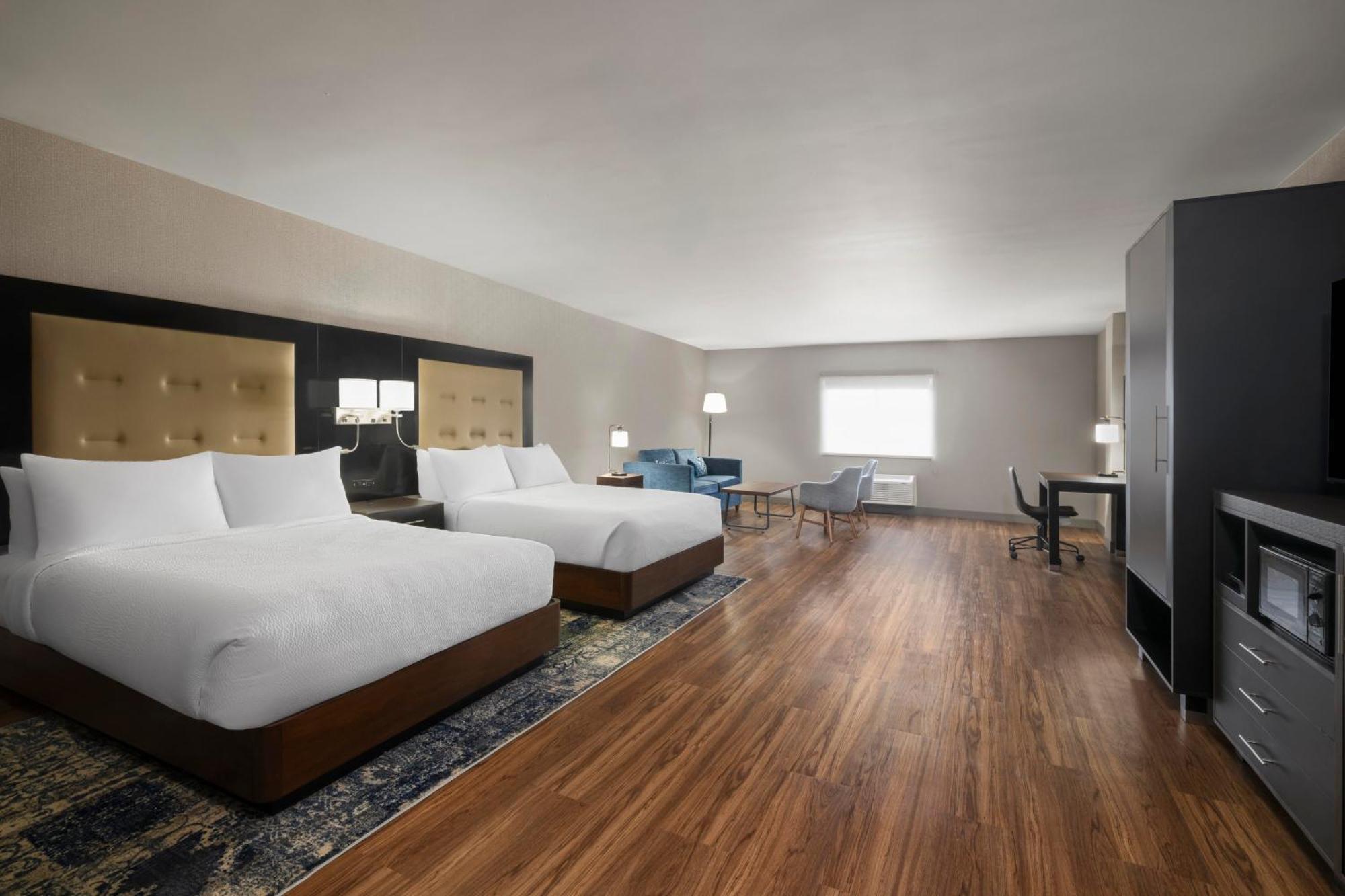Queen Suite with Two Queen Beds and Sofa Bed