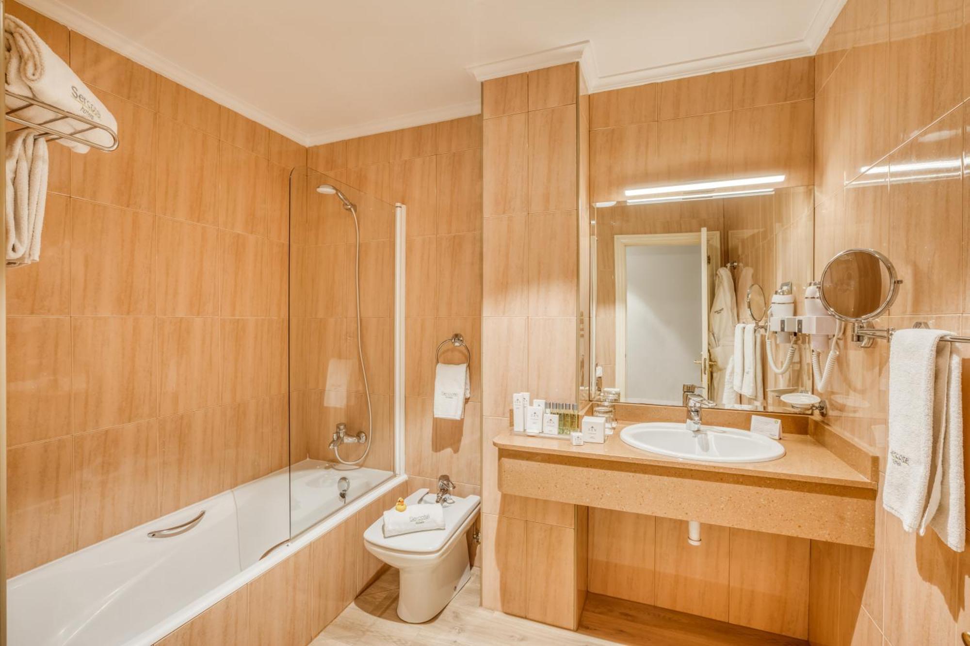 Superior Double or Twin Room,1646330795:JPEG