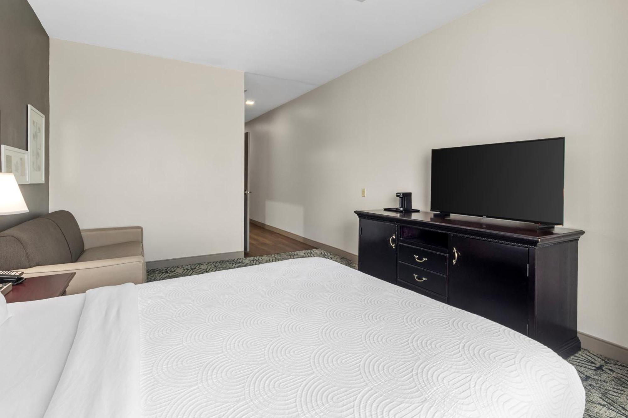Queen Room with Two Queen Beds - Disability Access