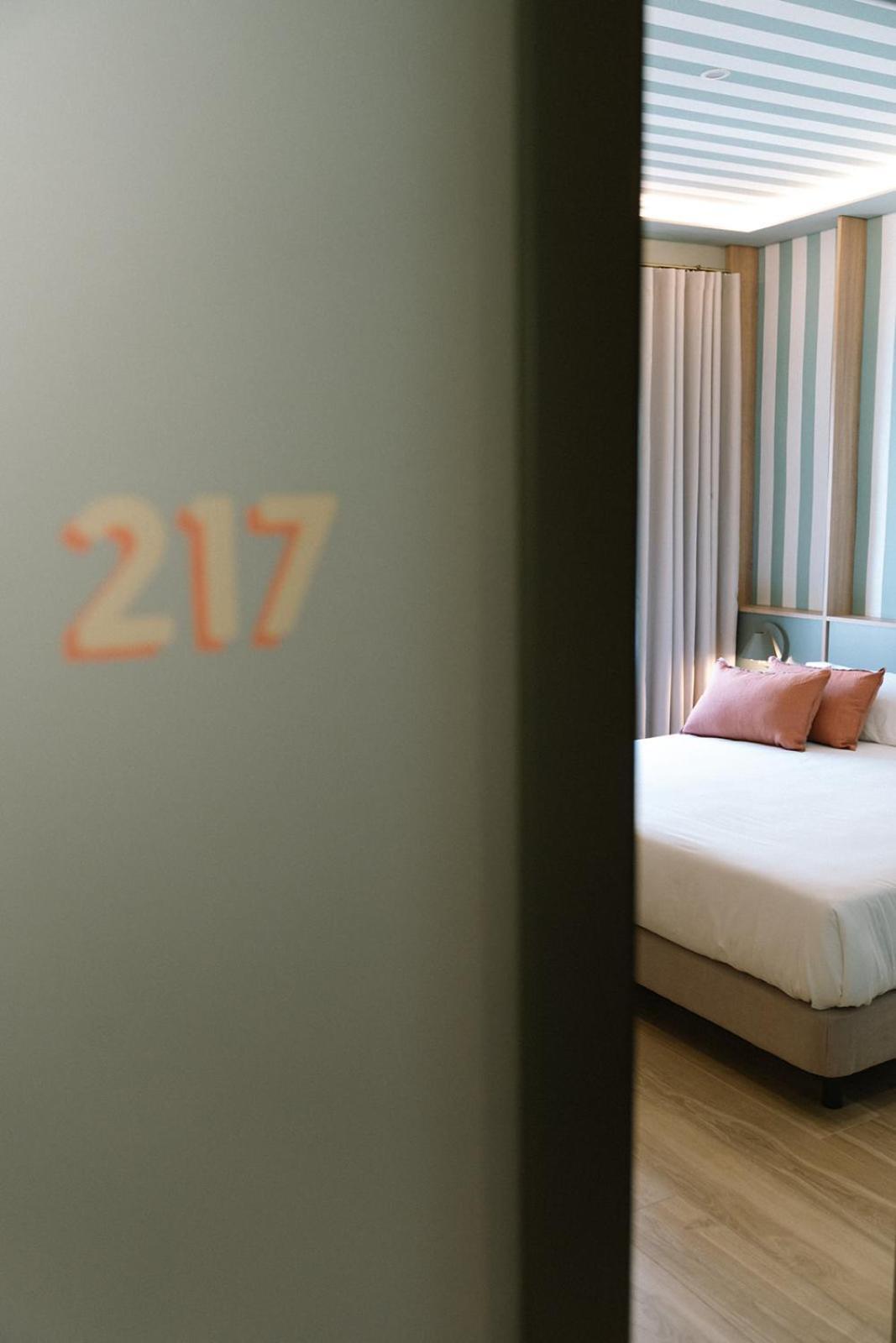 Deluxe Double Room,1773712921:JPEG