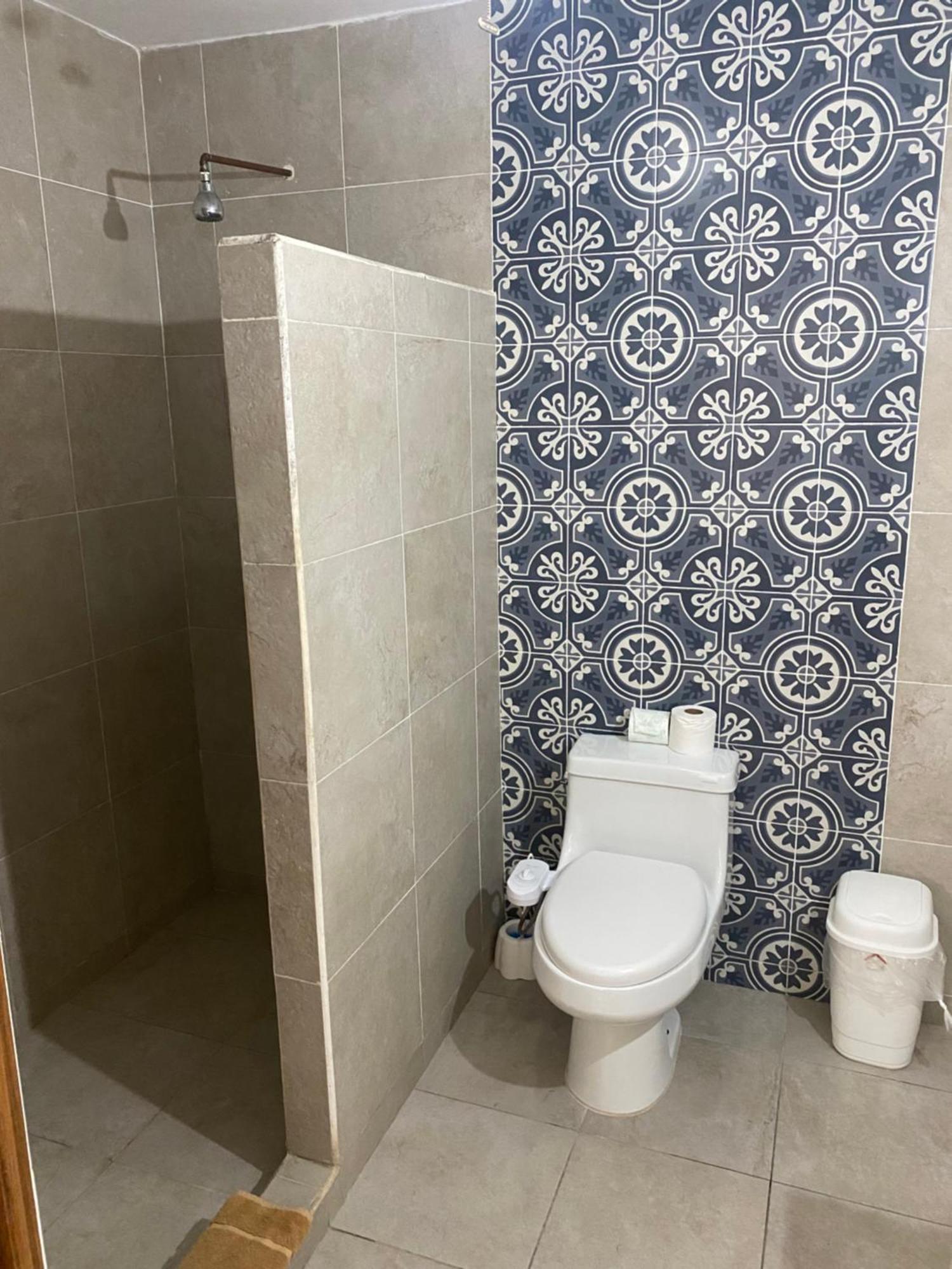 Deluxe Room (1 adult + 1 child)