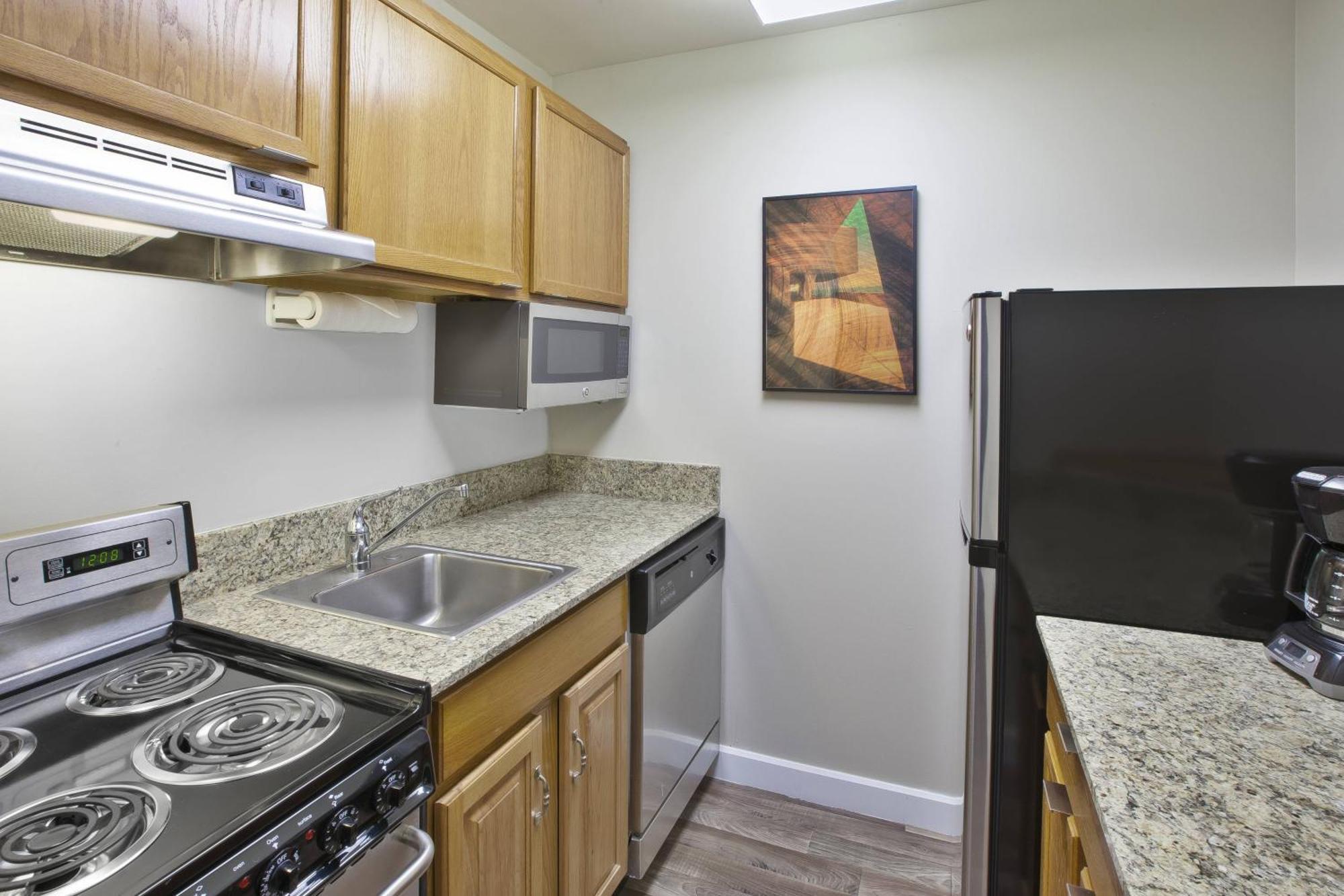 2 Bedroom 2 room Suite 2 Queen Beds sofabed