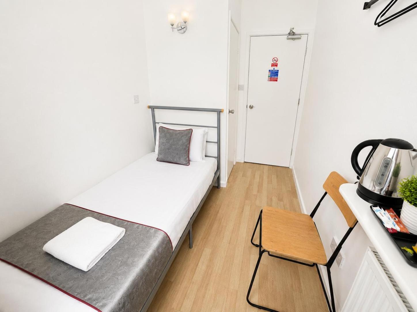 Single Room Private Bathroom