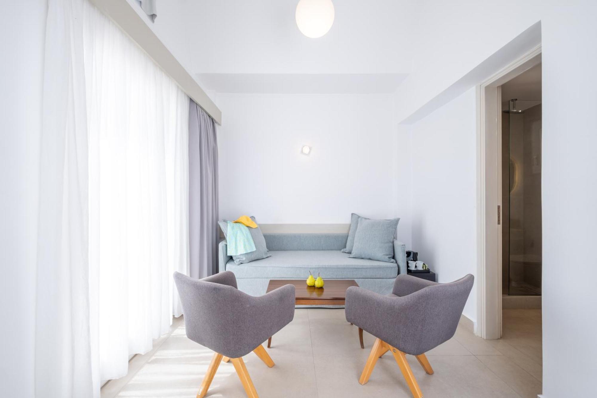Triple Room Courtyard View