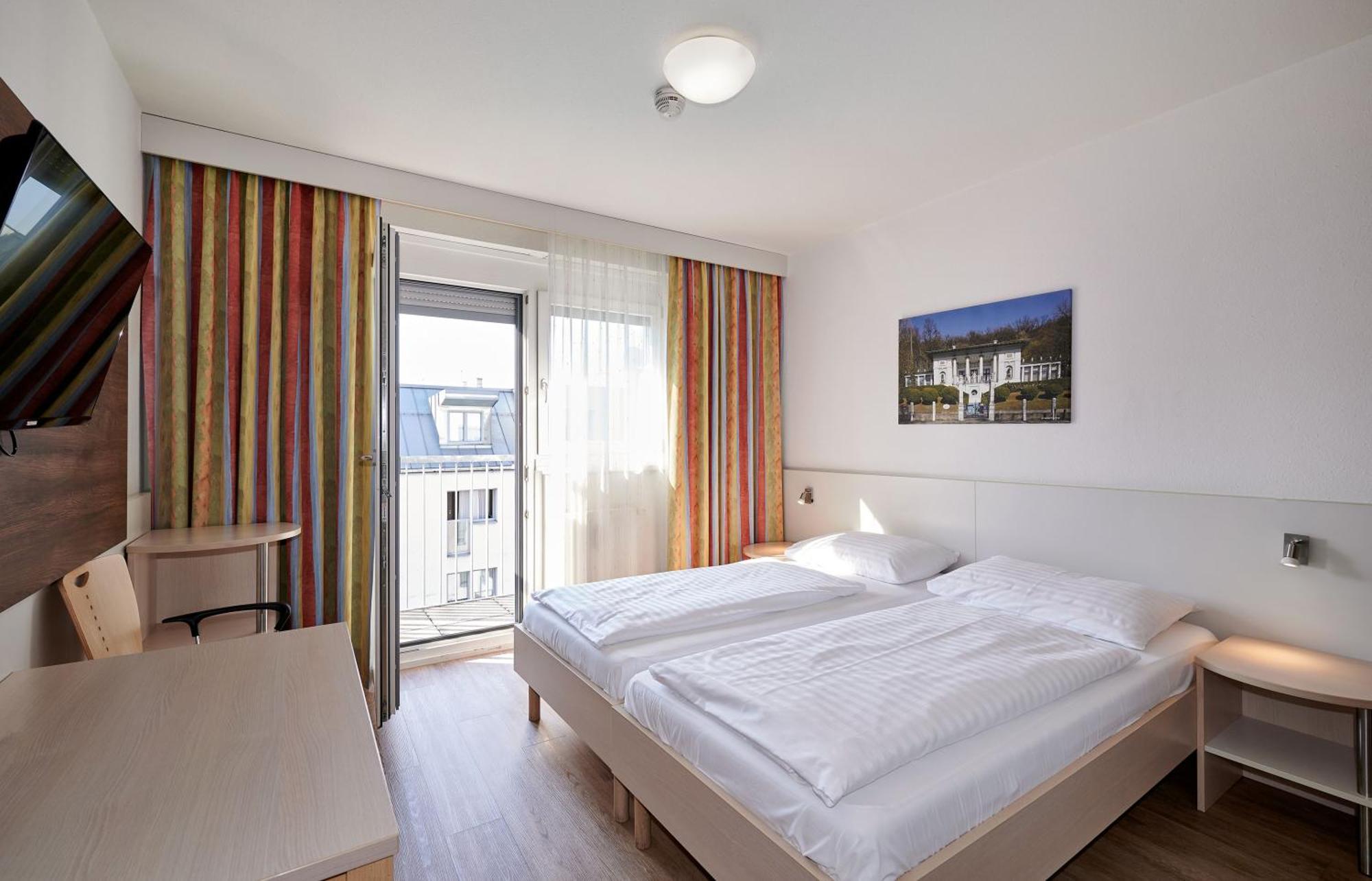 Deluxe Double Room Courtyard View