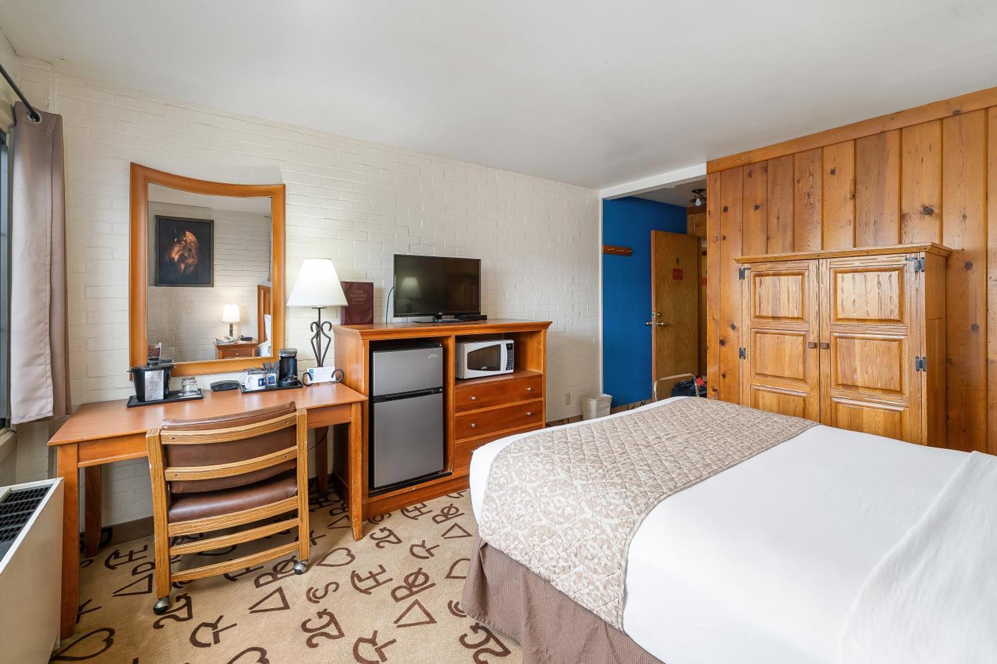 Queen Room