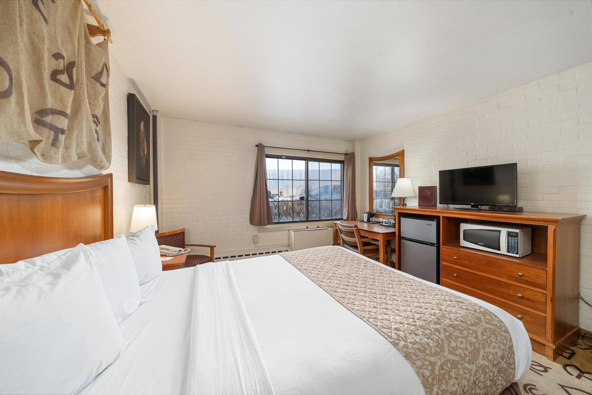 Queen Room