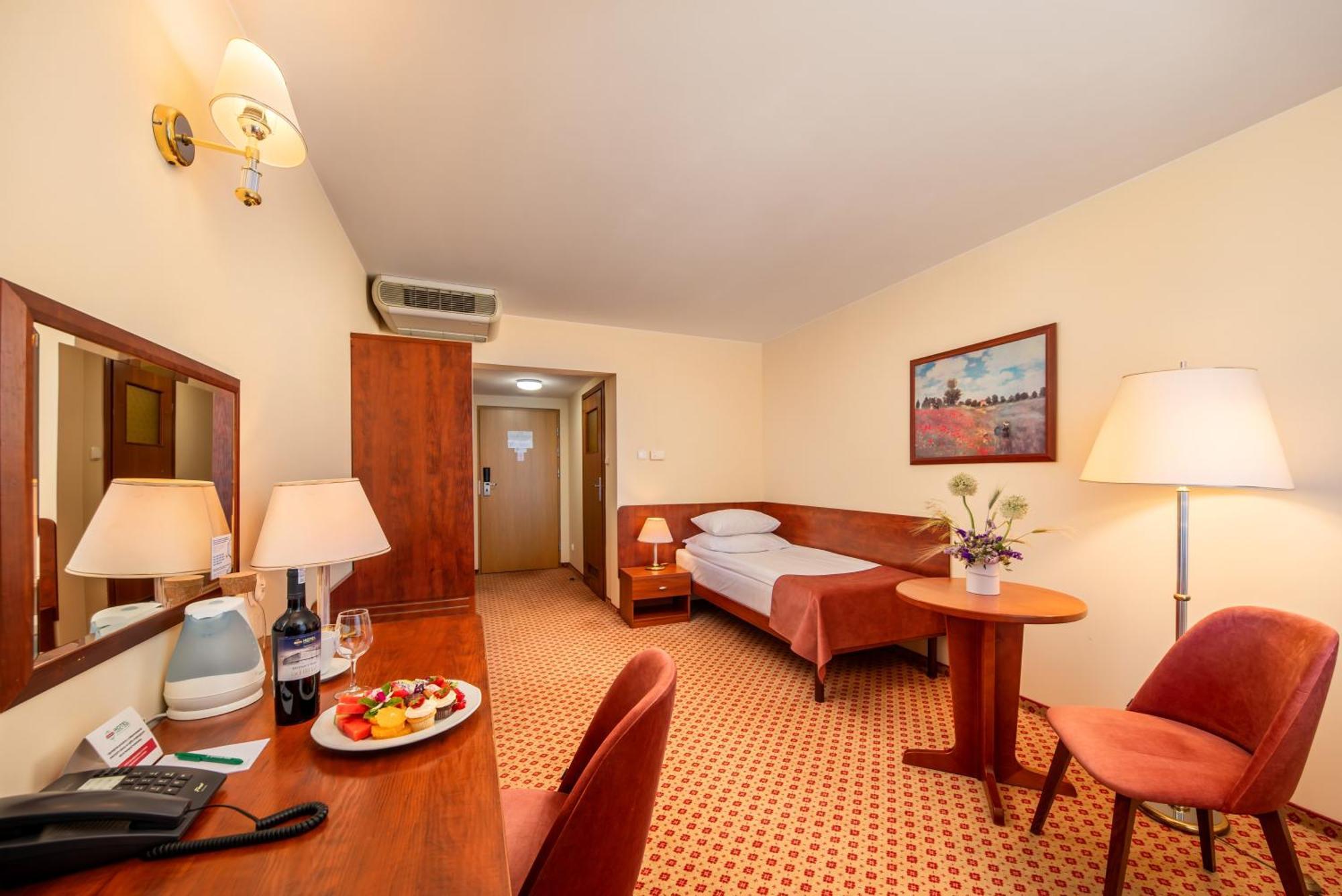 Business Single Room