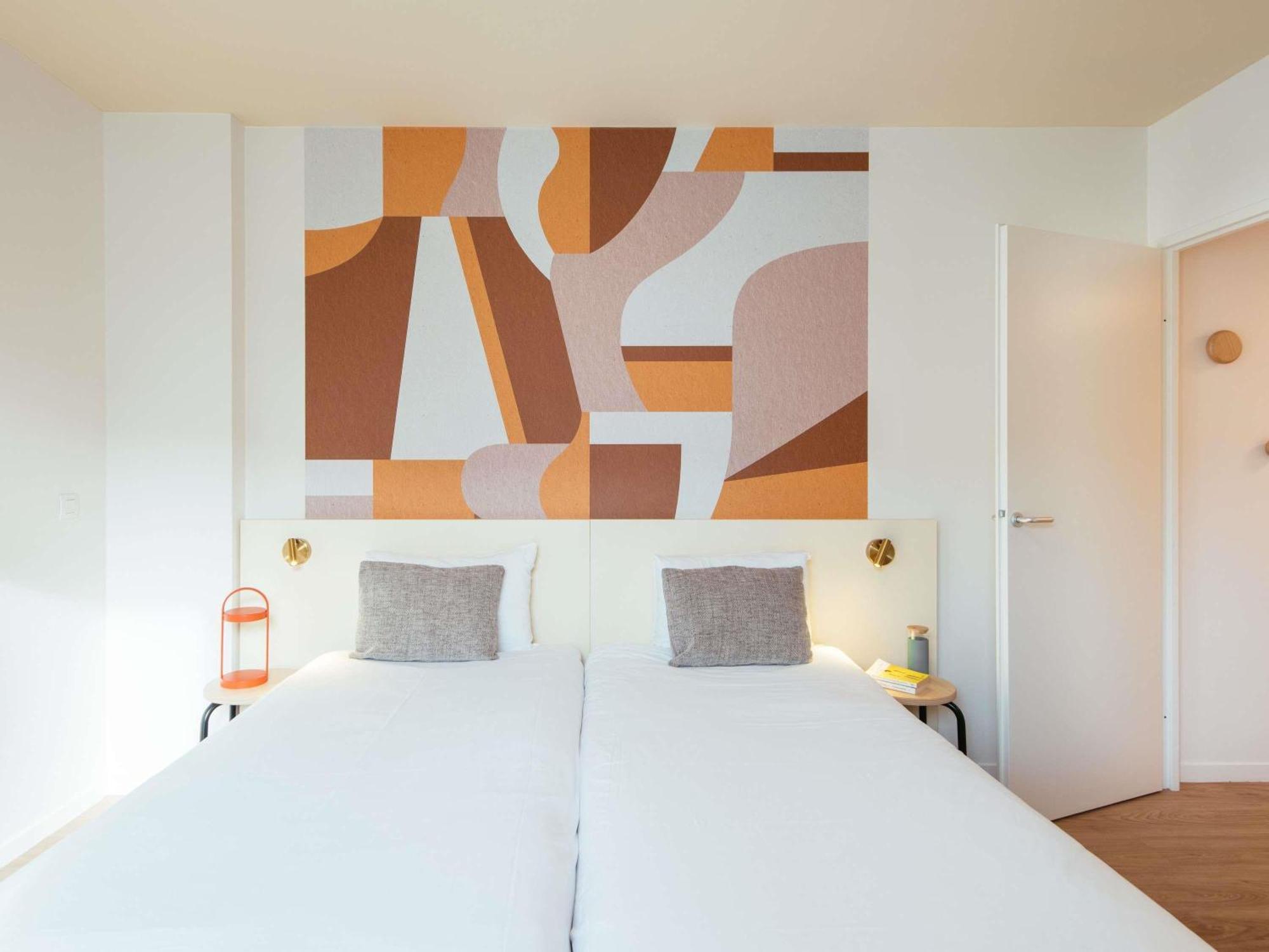 Studio Twin Beds