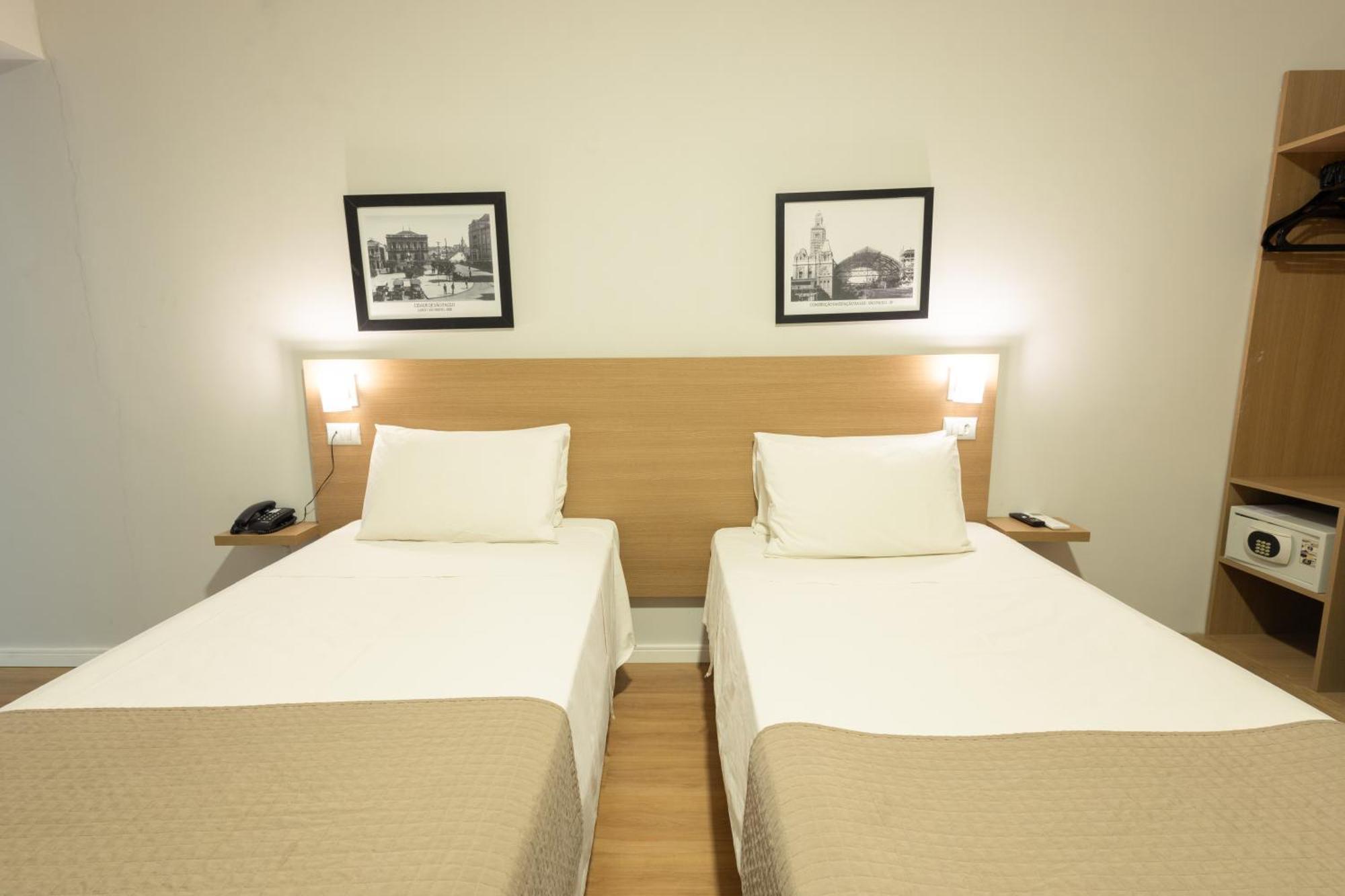 Quarto Superior com 2 Camas de Solteiro