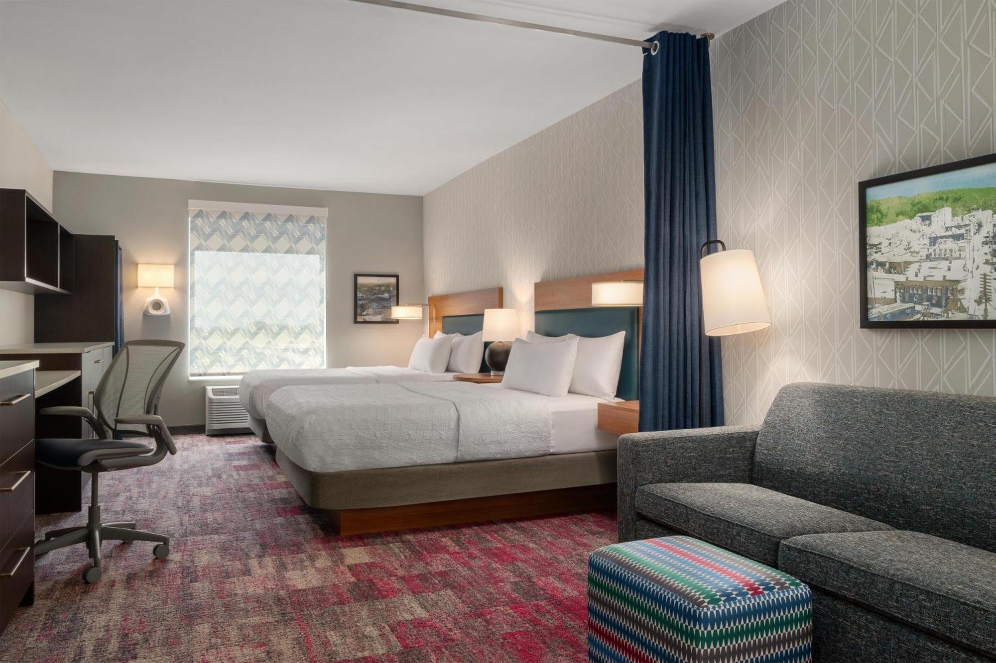 Queen Studio with Two Queen Beds - Non-Smoking