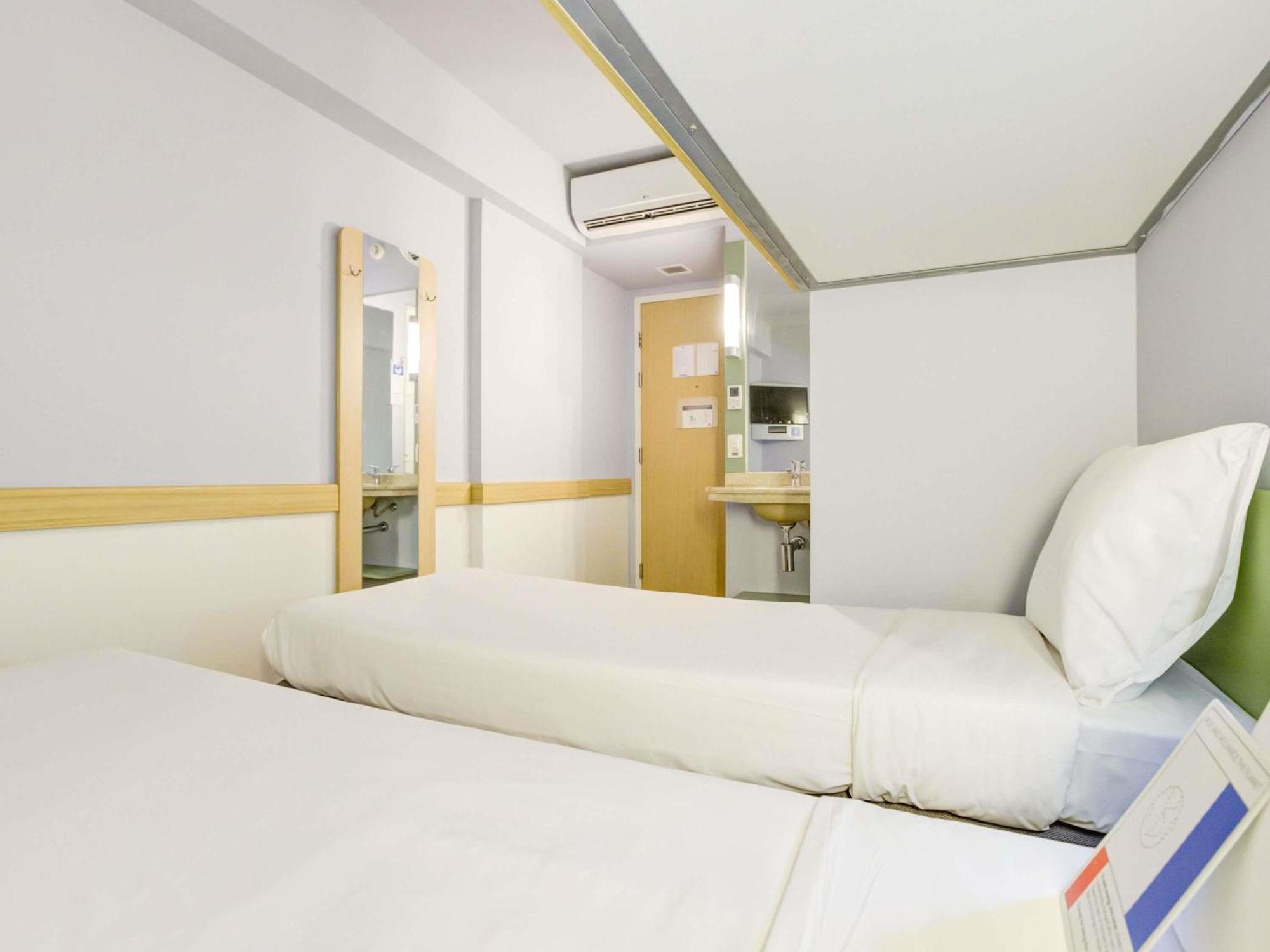 Standard Twin Room Bunk Bed