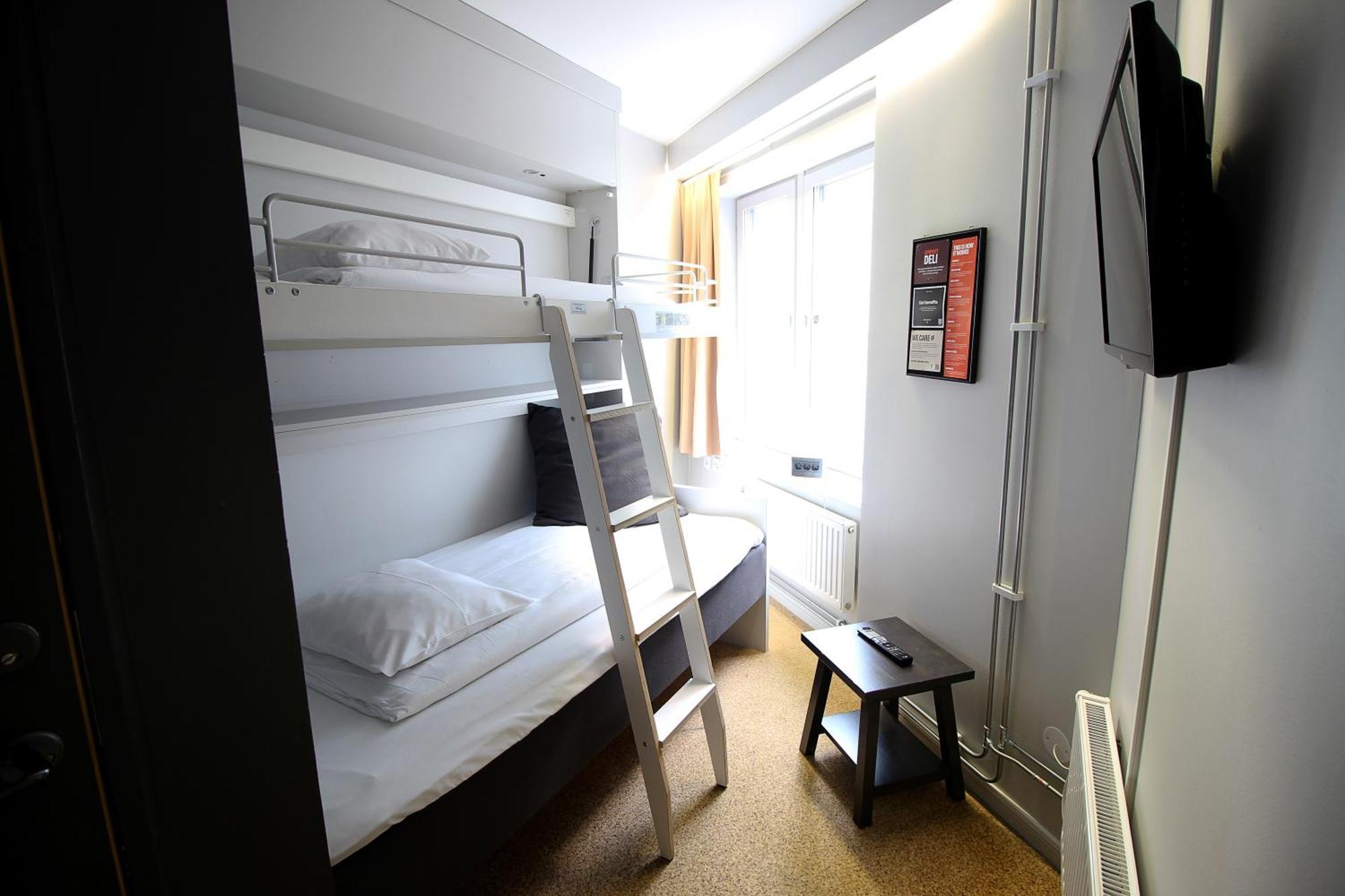 Compact Twin Room