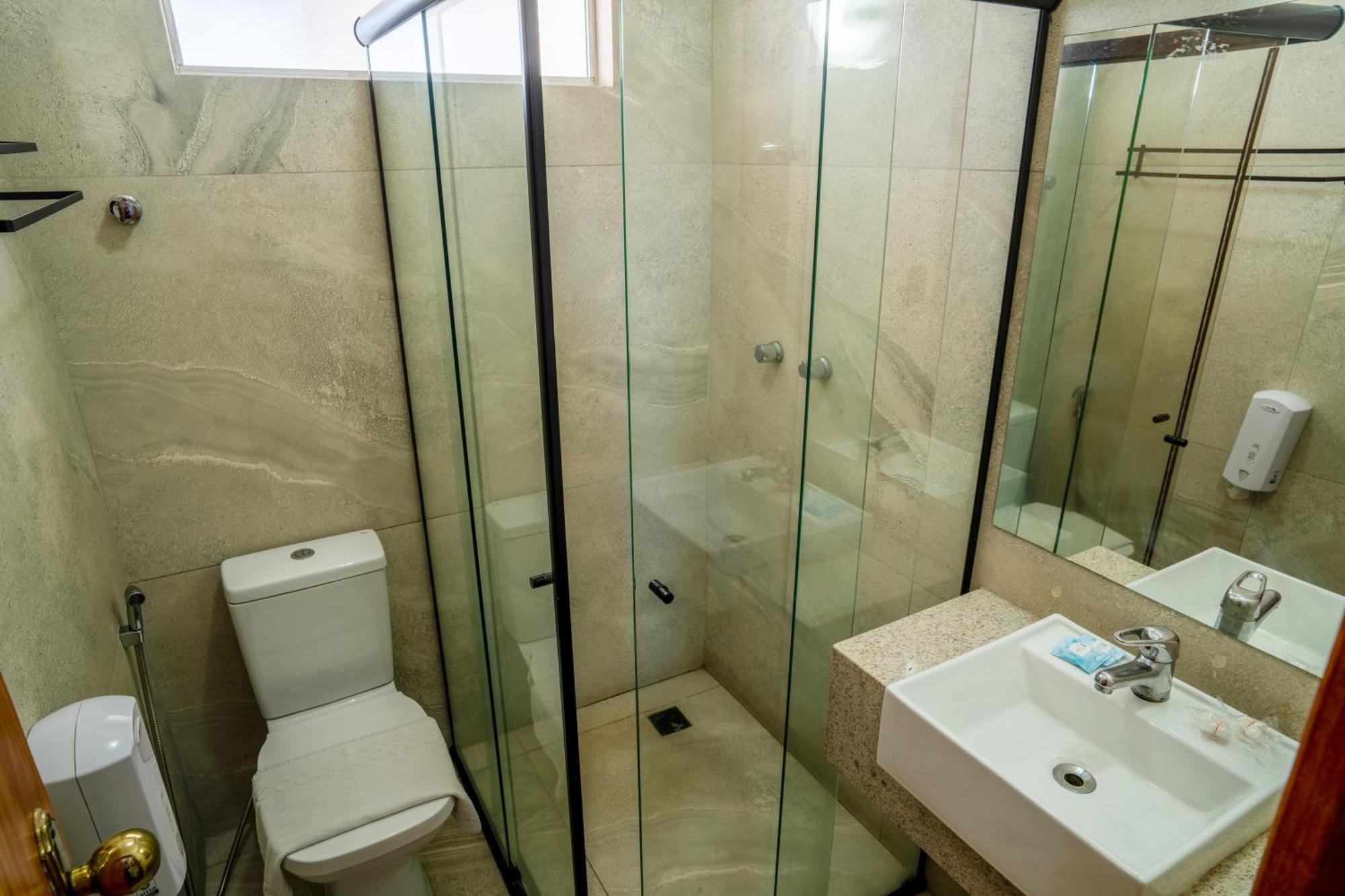 Quarto Superior com Cama Queen-size