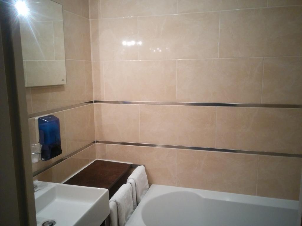 Chambre Lits Jumeaux avec Baignoire