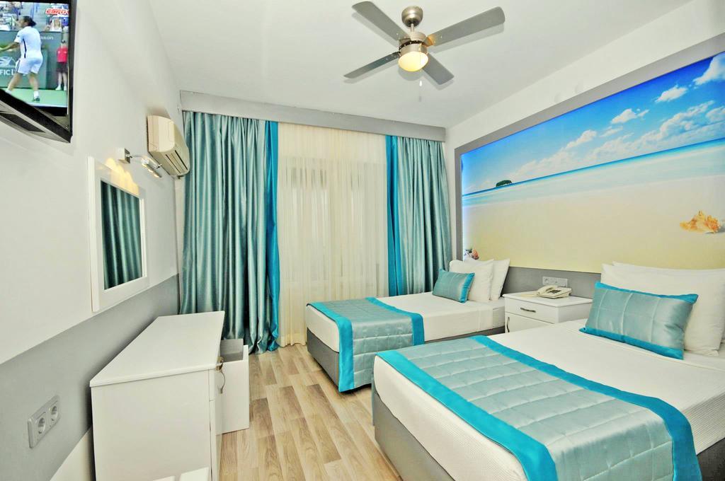 Classic Triple Room