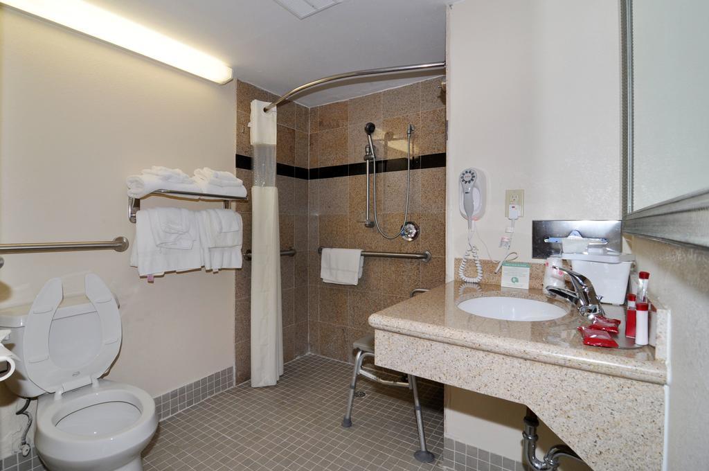 Queen Room with Two Queen Beds, Mobility Access and Roll-In shower, Non-Smoking