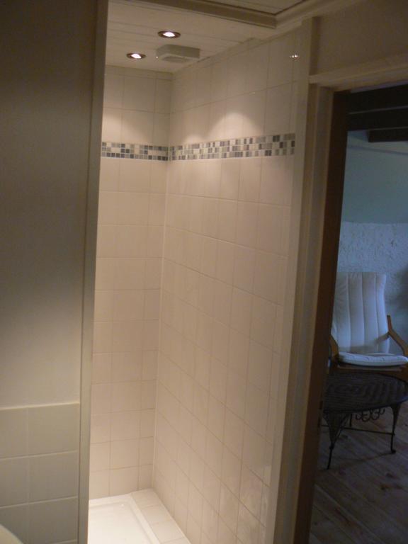 Triple Room Bathroom