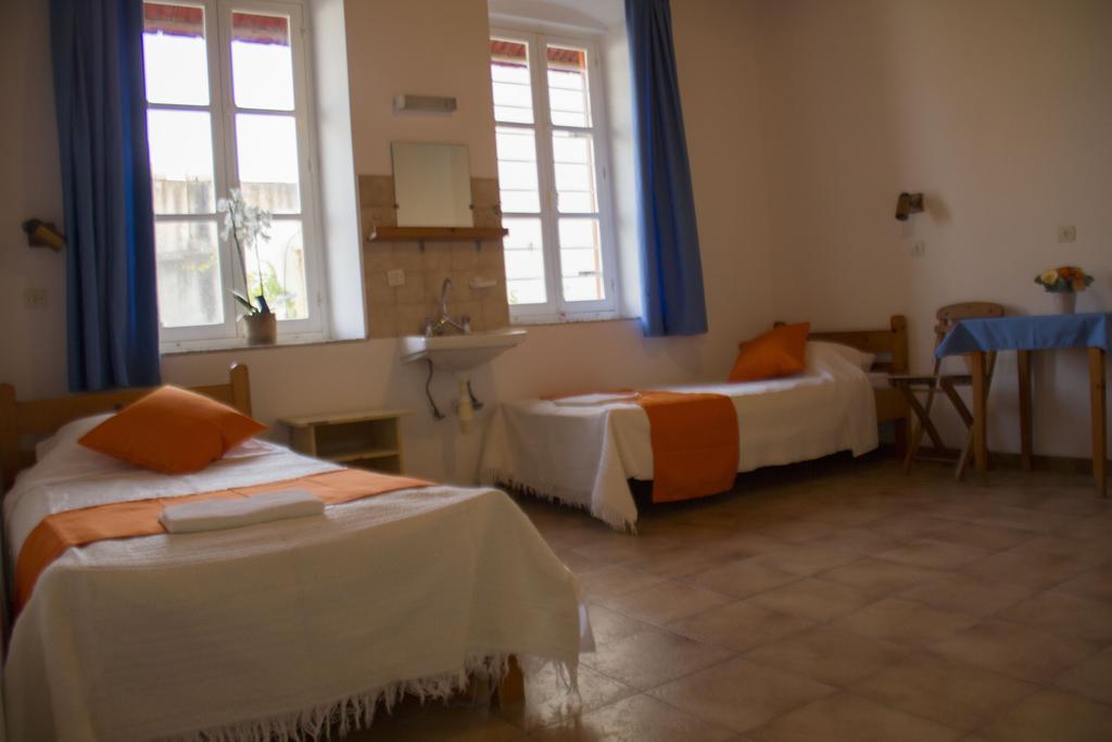 Triple Room with Shared Bathroom