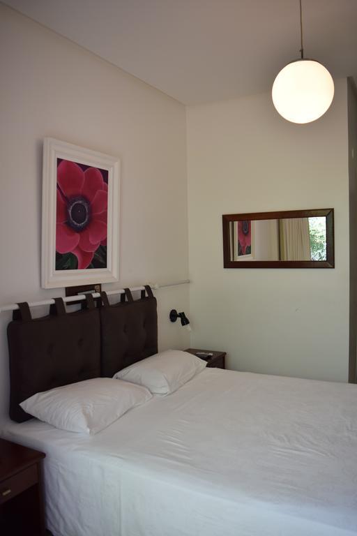 Quarto com 2 Camas de Solteiro