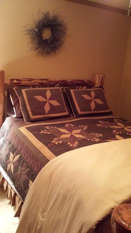 Queen Room with Garden View