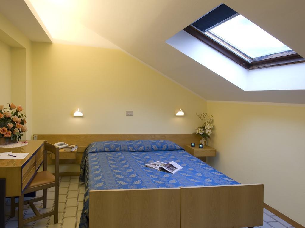 Double Room without Balcony,233128231:JPEG