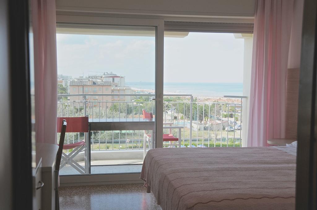 Double or Twin Room Side Sea View,665539269:JPEG