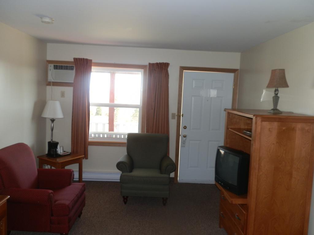Queen Room with Sea View